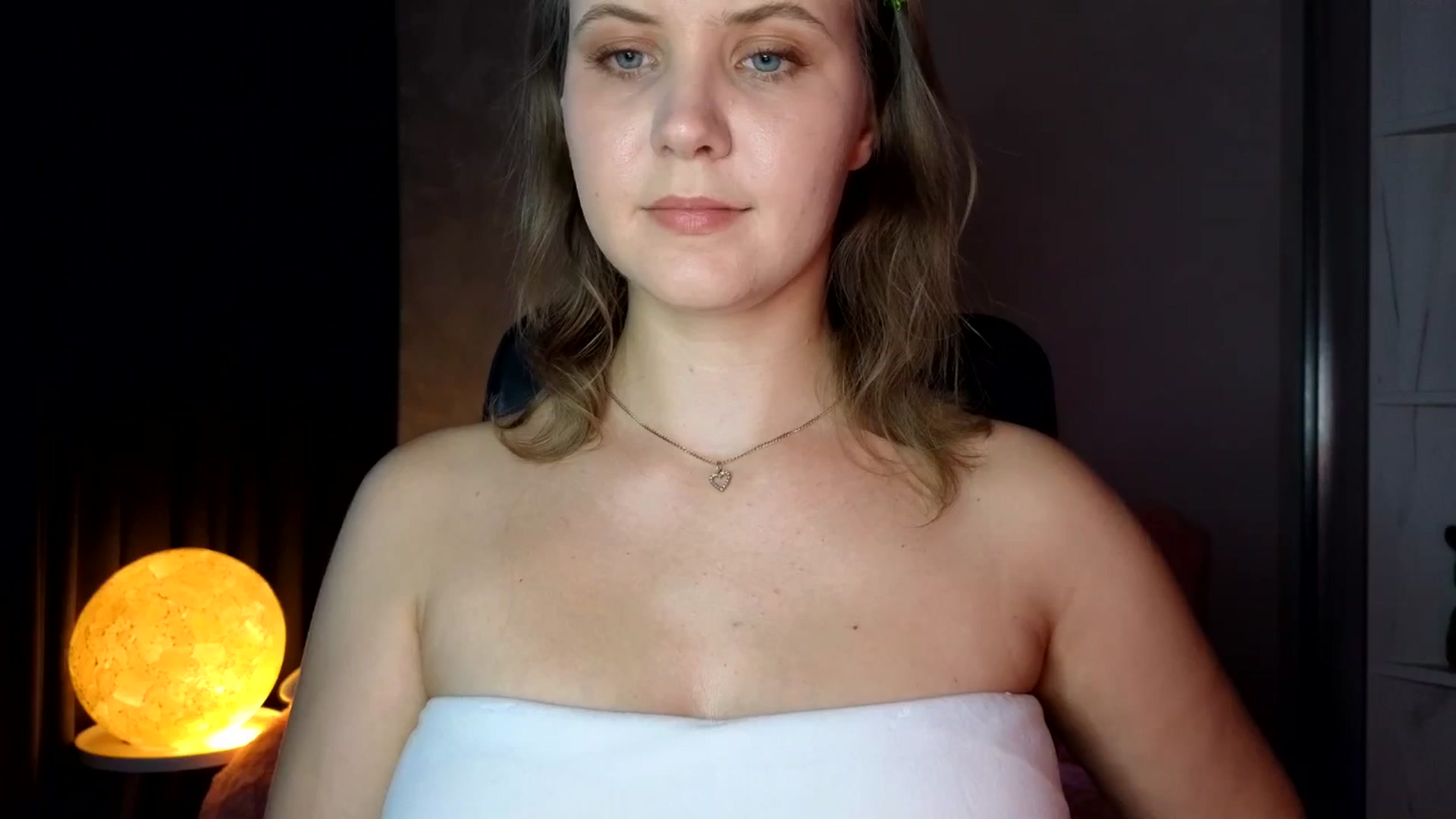 Gallery image thumbnail from YoungDunst's myfreecams stream on, 09/18/2025, 16:24 image 8 of 20