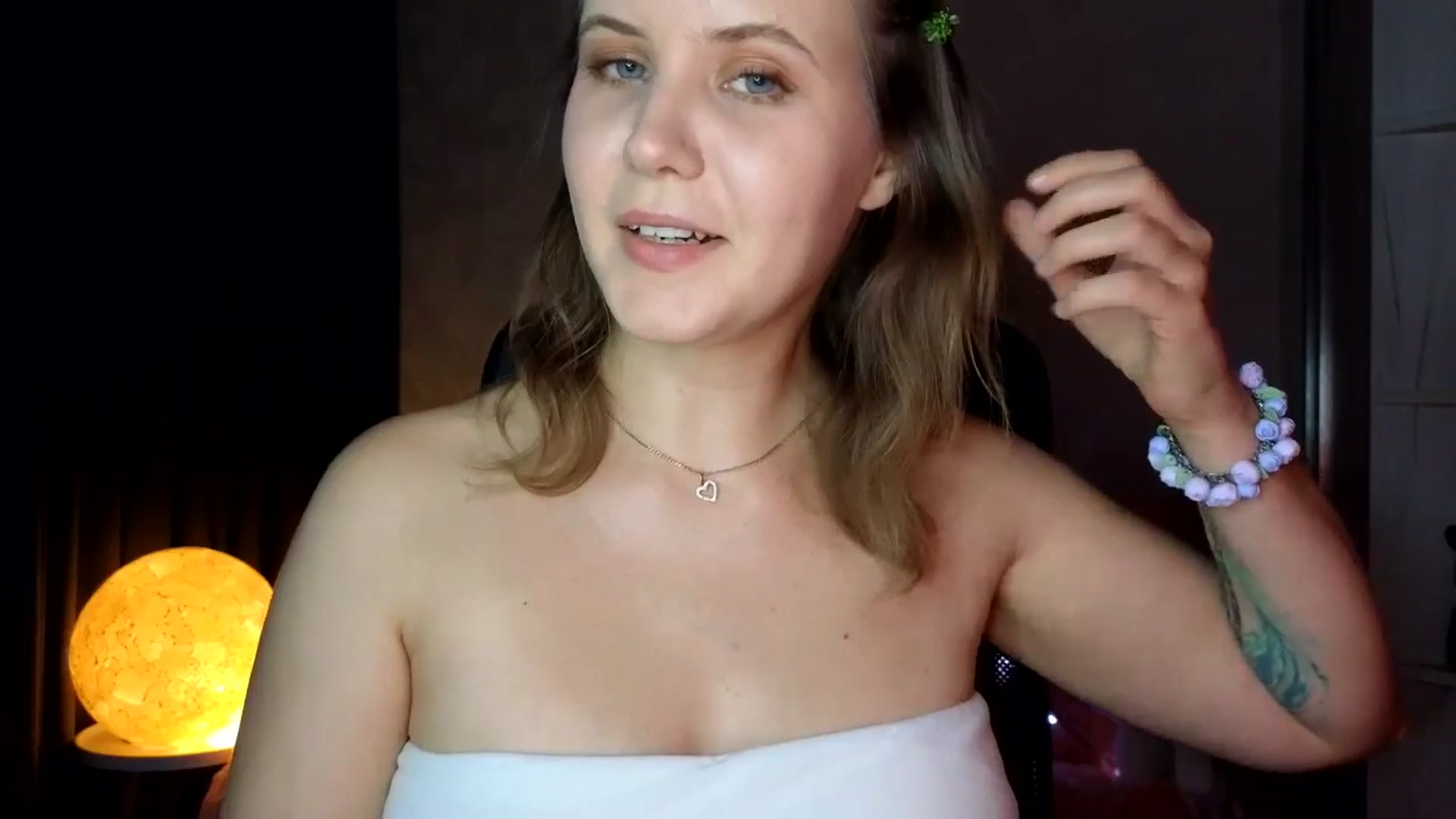 Gallery image thumbnail from YoungDunst's myfreecams stream on, 09/18/2025, 16:24 image 20 of 20