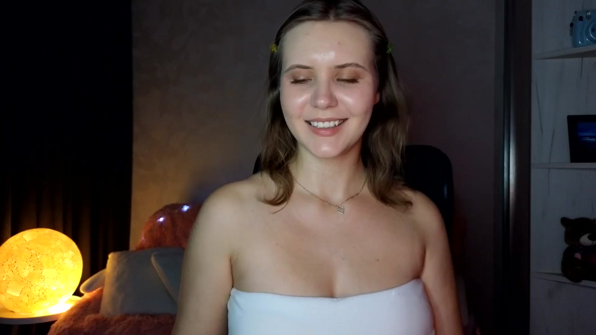 Gallery image thumbnail from YoungDunst's myfreecams stream on, 09/18/2025, 17:10 image 9 of 20