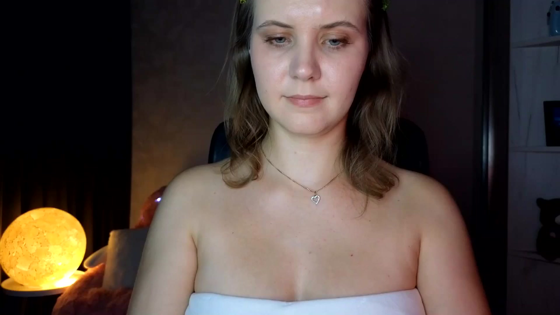 Gallery image thumbnail from YoungDunst's myfreecams stream on, 09/18/2025, 17:10 image 15 of 20