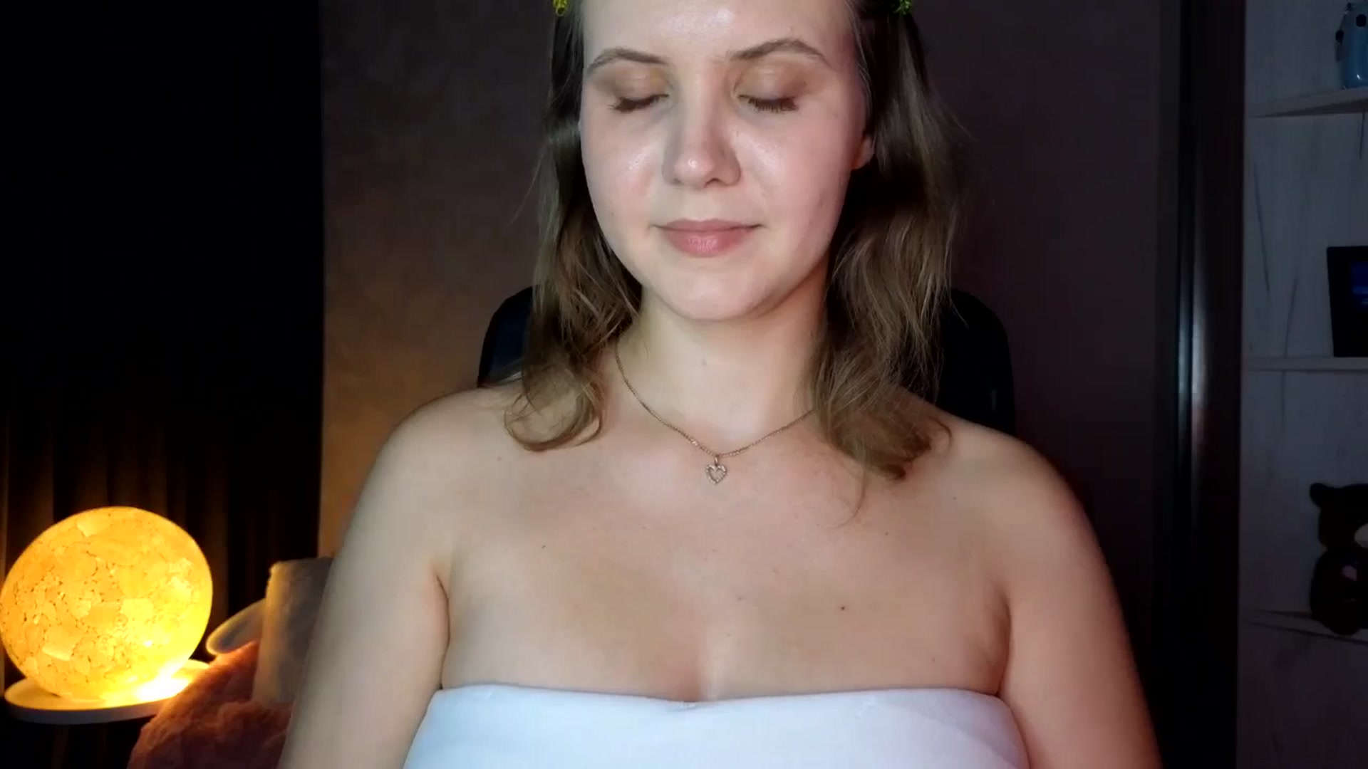 Gallery image thumbnail from YoungDunst's myfreecams stream on, 09/18/2025, 17:10 image 13 of 20