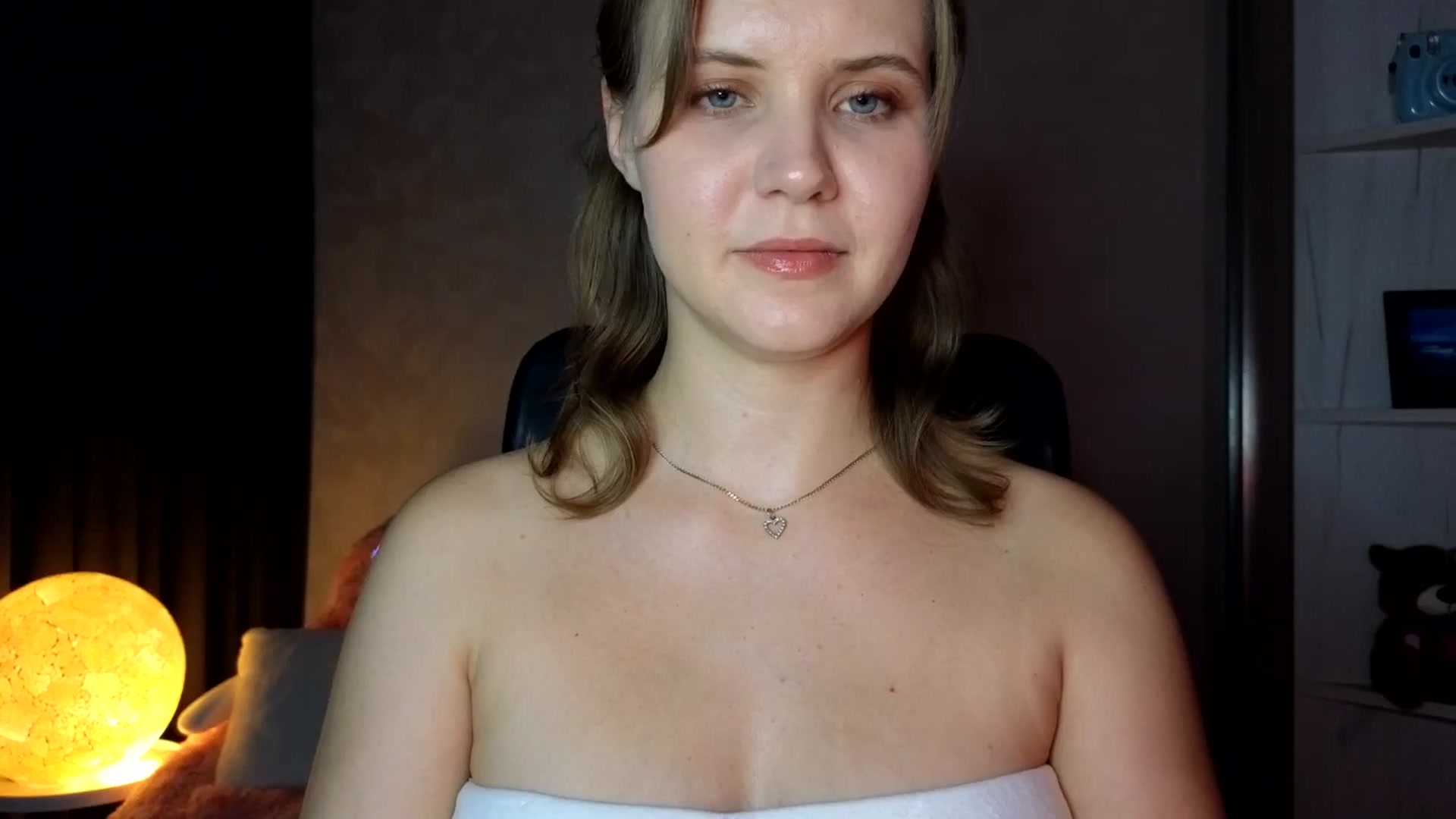 Gallery image thumbnail from YoungDunst's myfreecams stream on, 09/18/2025, 18:26 image 9 of 20