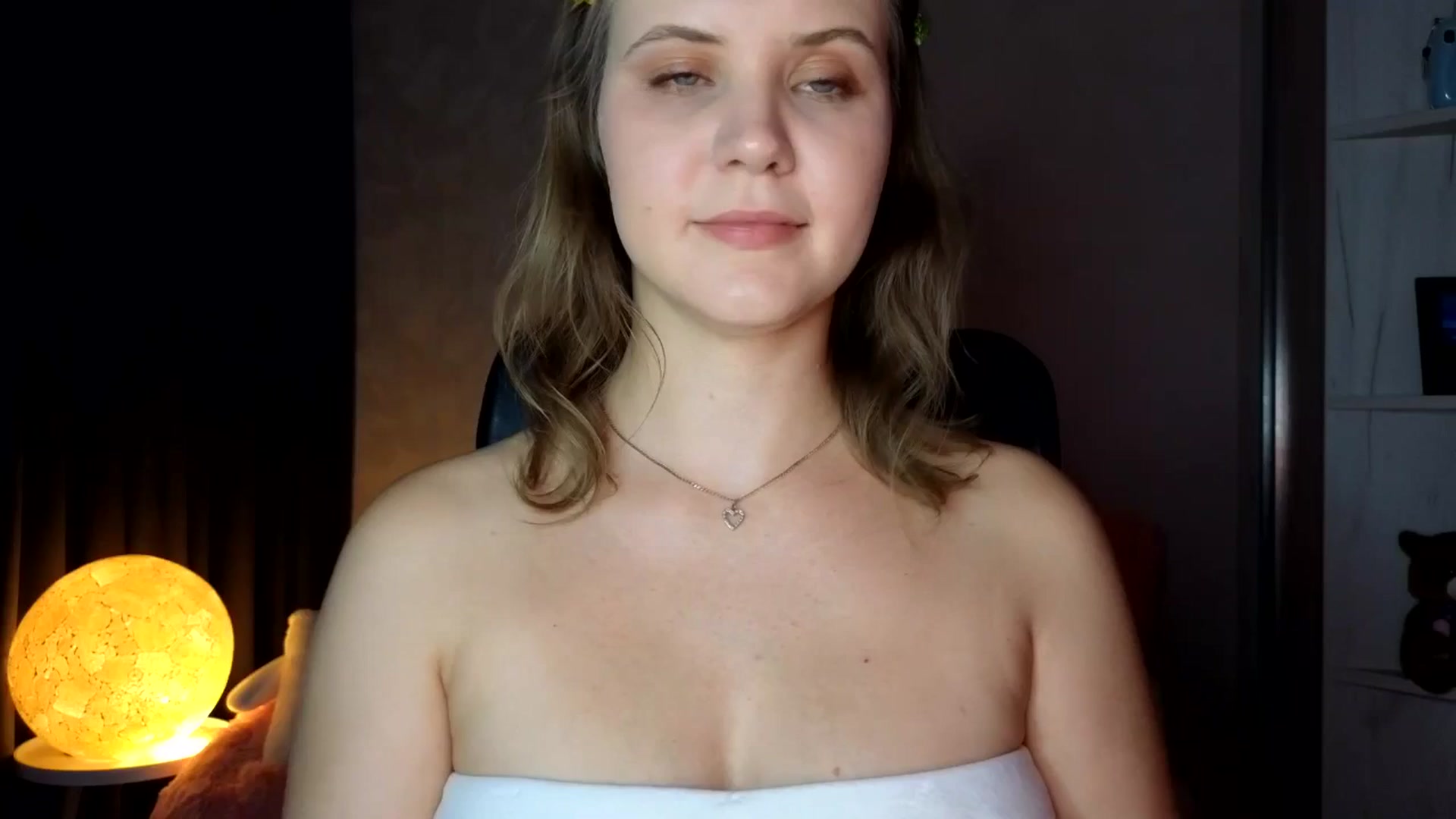 Gallery image thumbnail from YoungDunst's myfreecams stream on, 09/18/2025, 18:26 image 2 of 20