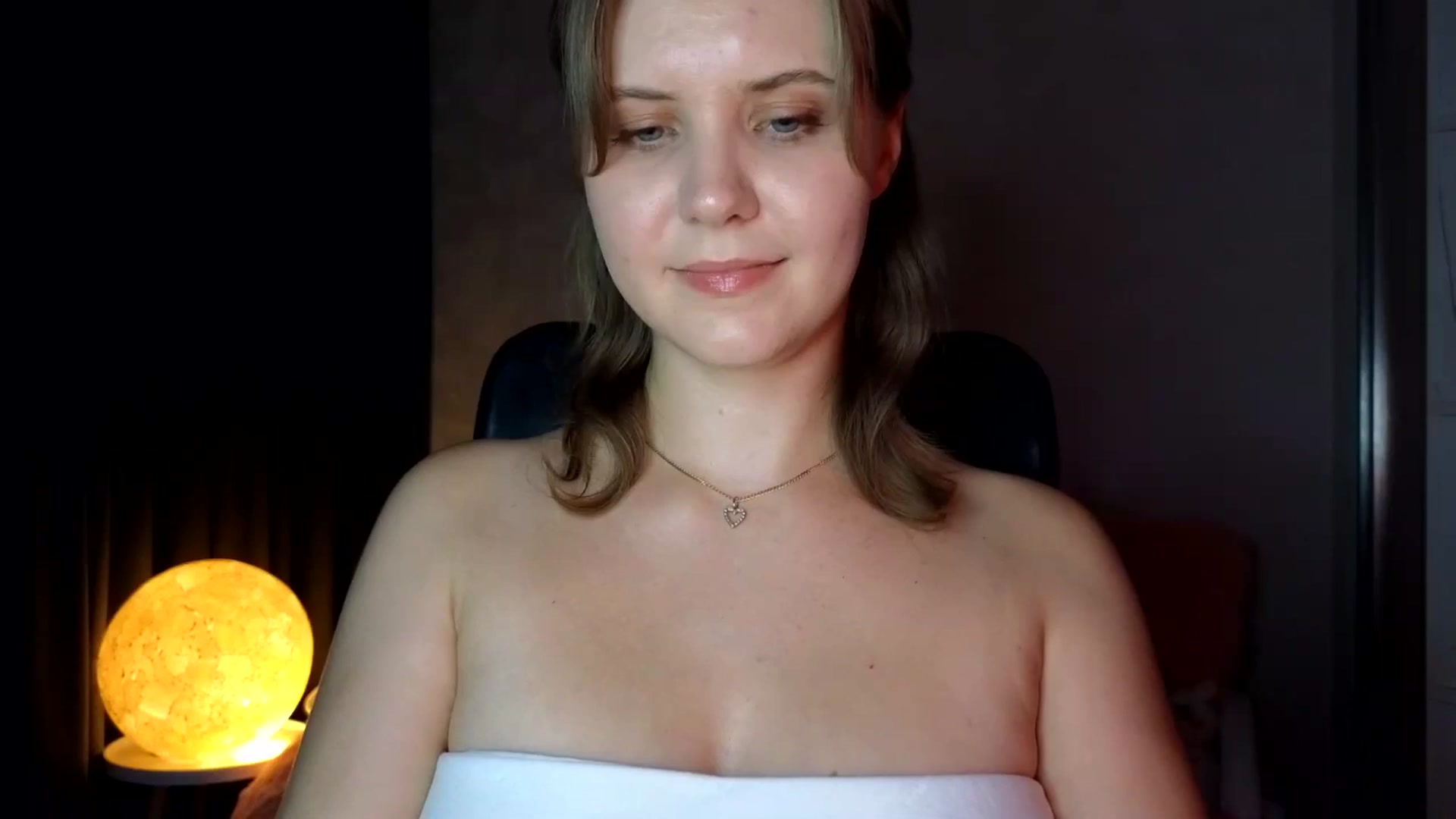 Gallery image thumbnail from YoungDunst's myfreecams stream on, 09/18/2025, 18:26 image 17 of 20