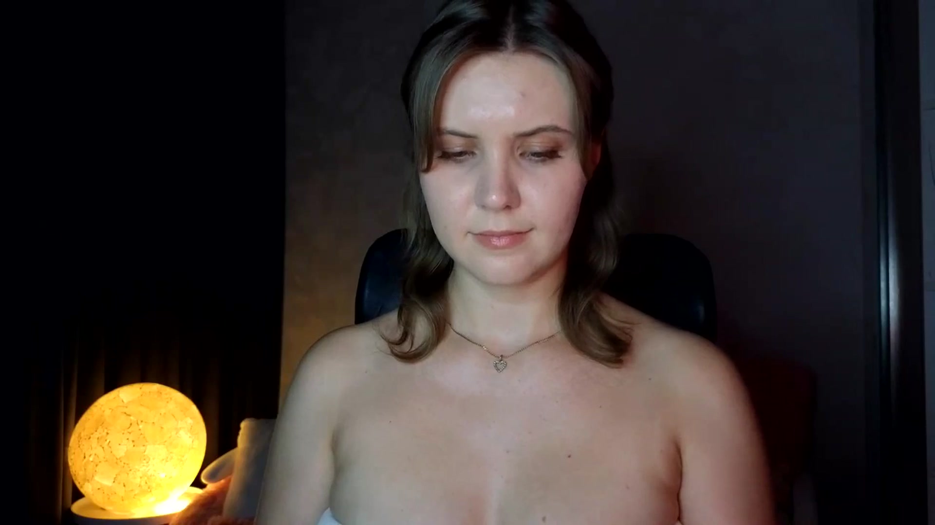 Gallery image thumbnail from YoungDunst's myfreecams stream on, 09/18/2025, 18:26 image 15 of 20