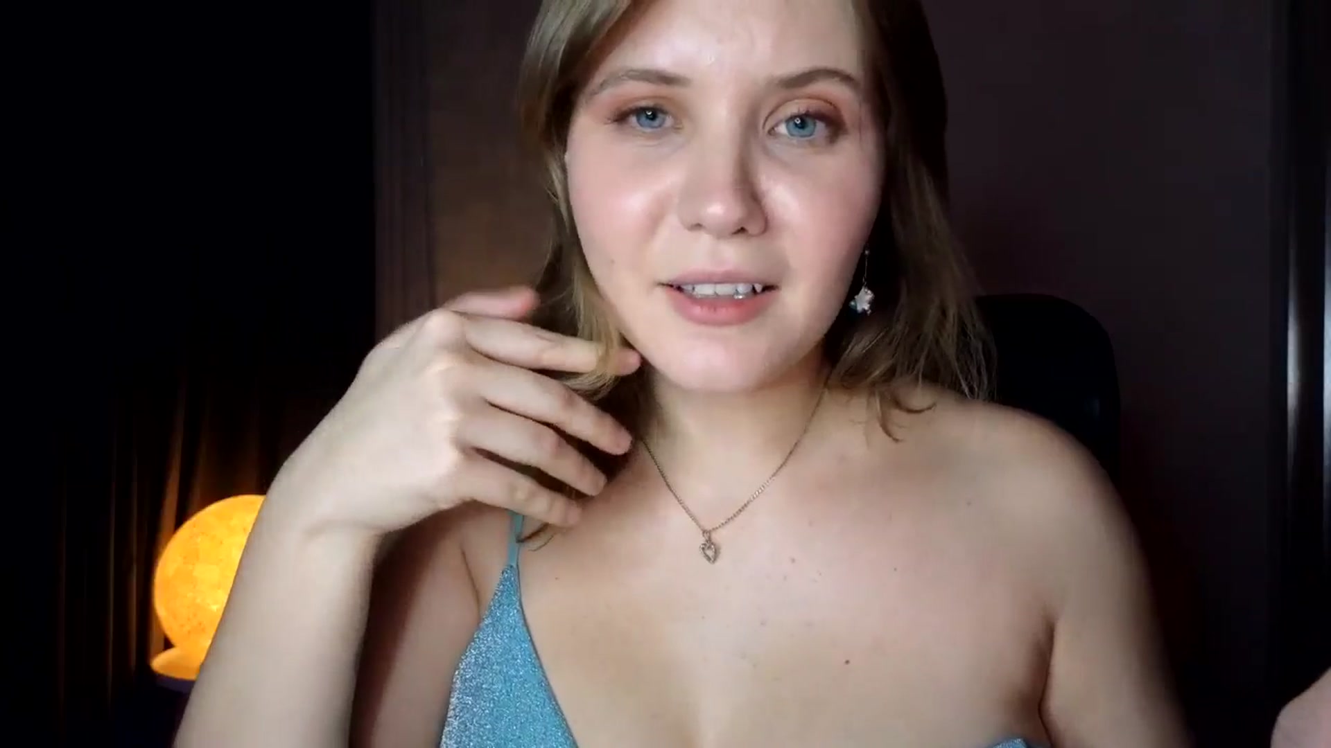 Gallery image thumbnail from YoungDunst's myfreecams stream on, 10/19/2025, 21:35 image 11 of 20