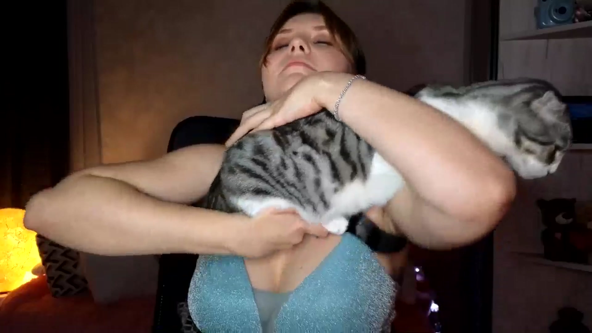Gallery image thumbnail from YoungDunst's myfreecams stream on, 10/19/2025, 21:35 image 20 of 20