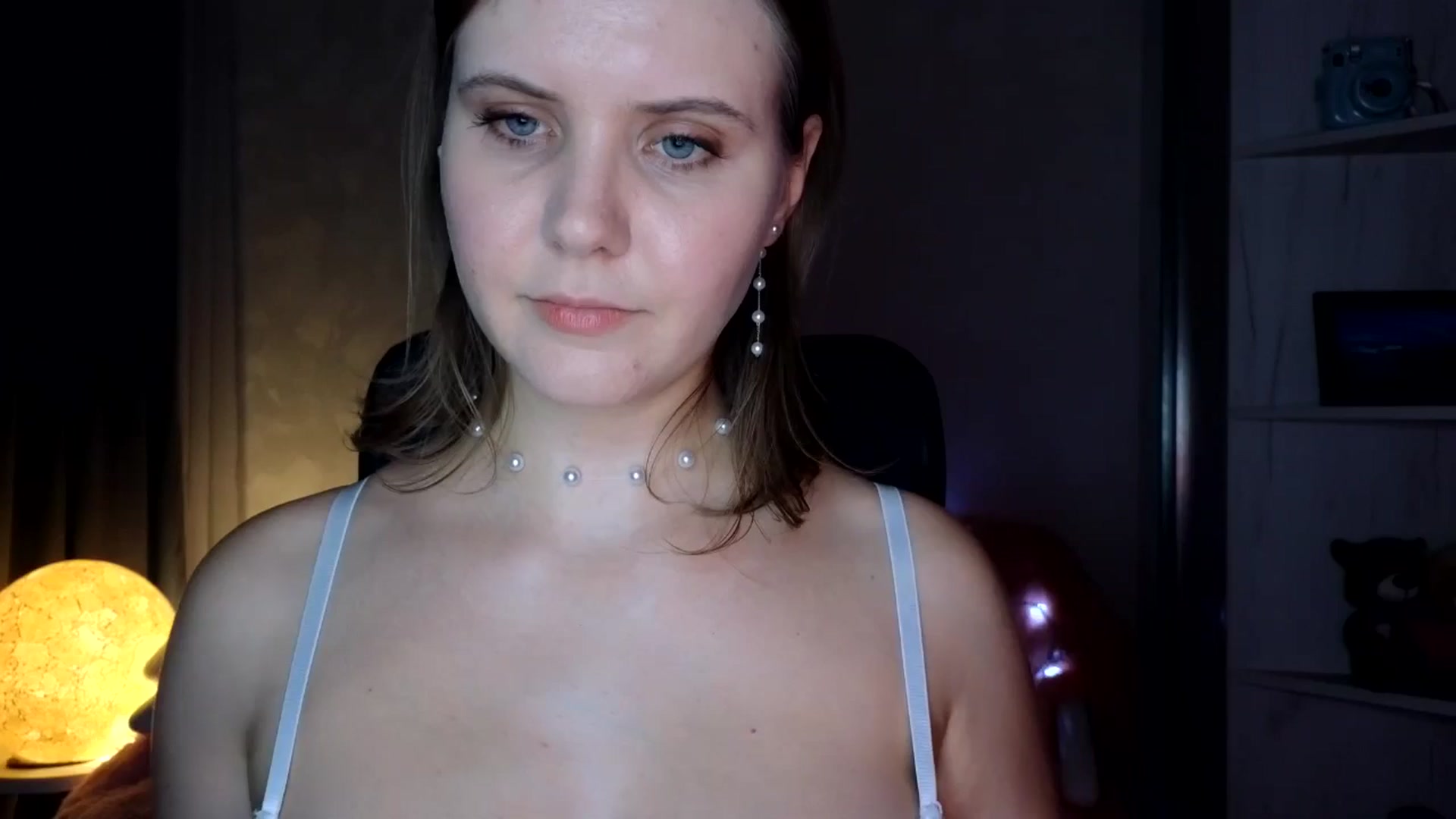Gallery image thumbnail from YoungDunst's myfreecams stream on, 11/01/2025, 20:23 image 11 of 20