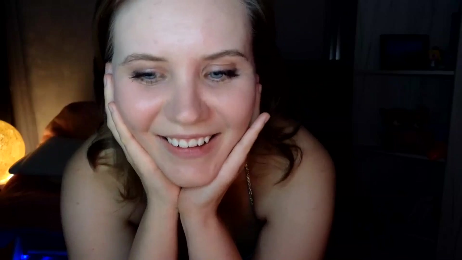 Gallery image thumbnail from YoungDunst's myfreecams stream on, 11/13/2025, 20:30 image 13 of 20
