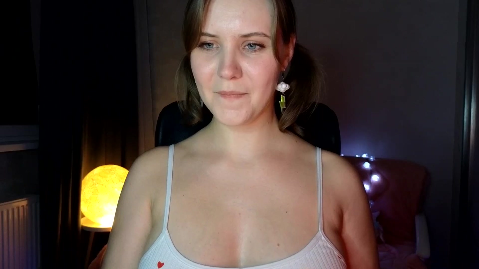 Gallery image thumbnail from YoungDunst's myfreecams stream on, 11/20/2025, 20:19 image 8 of 20