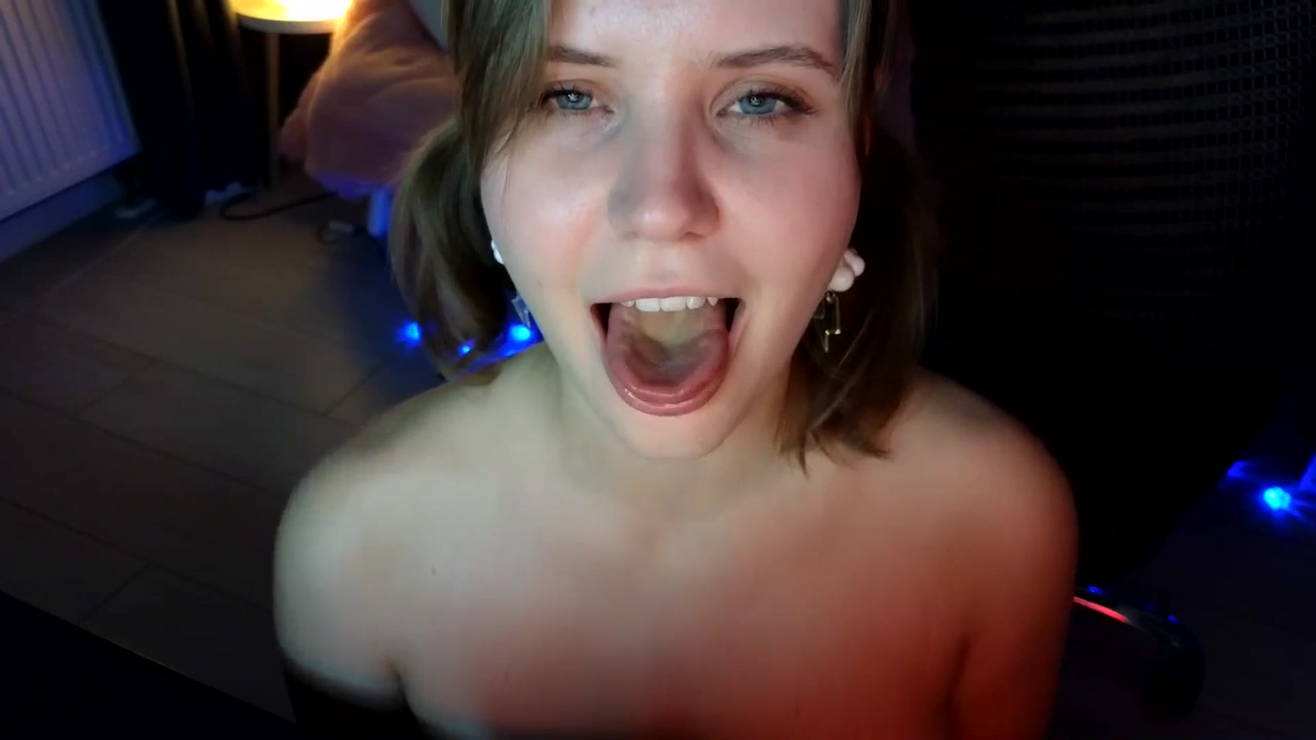 Gallery image thumbnail from YoungDunst's myfreecams stream on, 11/20/2025, 21:08 image 12 of 20