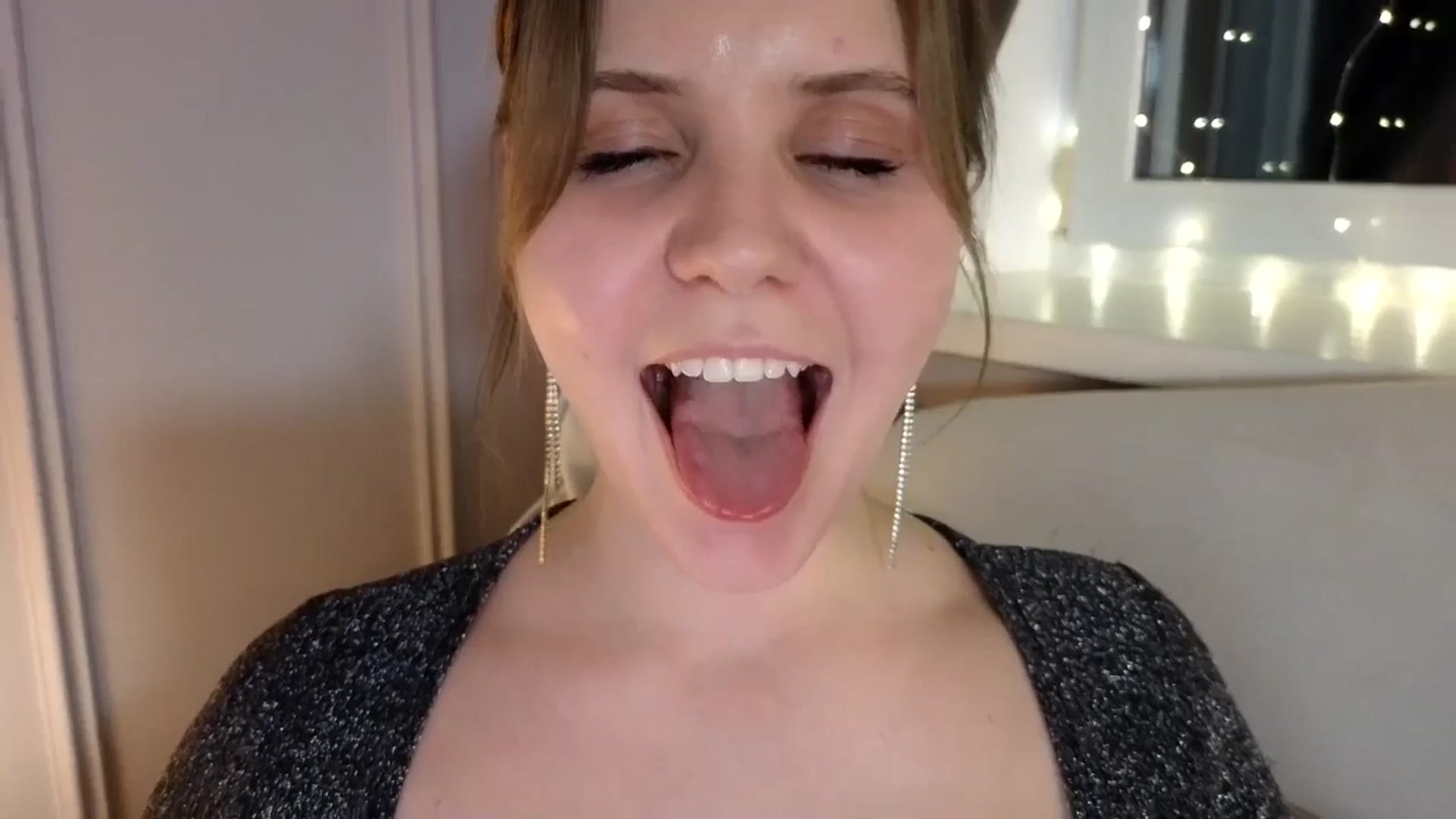 Gallery image thumbnail from YoungDunst's myfreecams stream on, 12/19/2025, 18:29 image 19 of 20