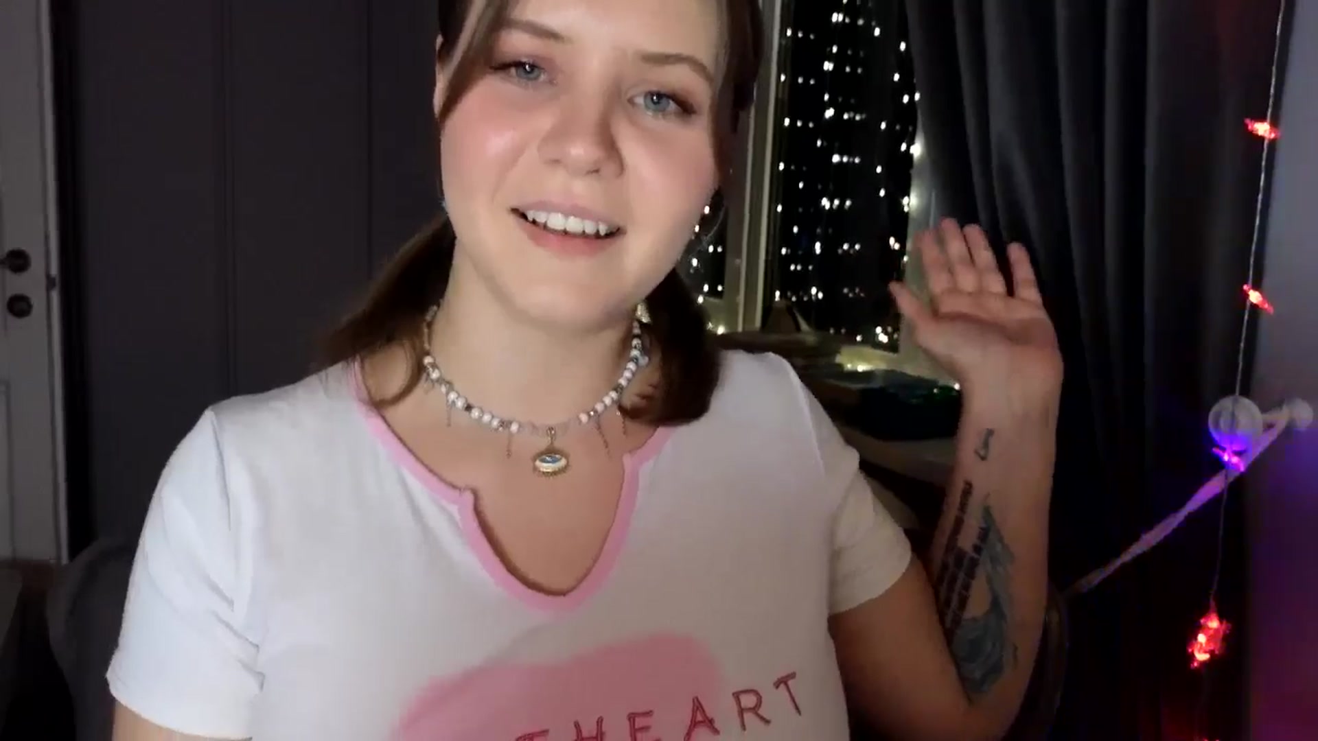 Gallery image thumbnail from YoungDunst's myfreecams stream on, 01/16/2026, 17:21 image 15 of 20