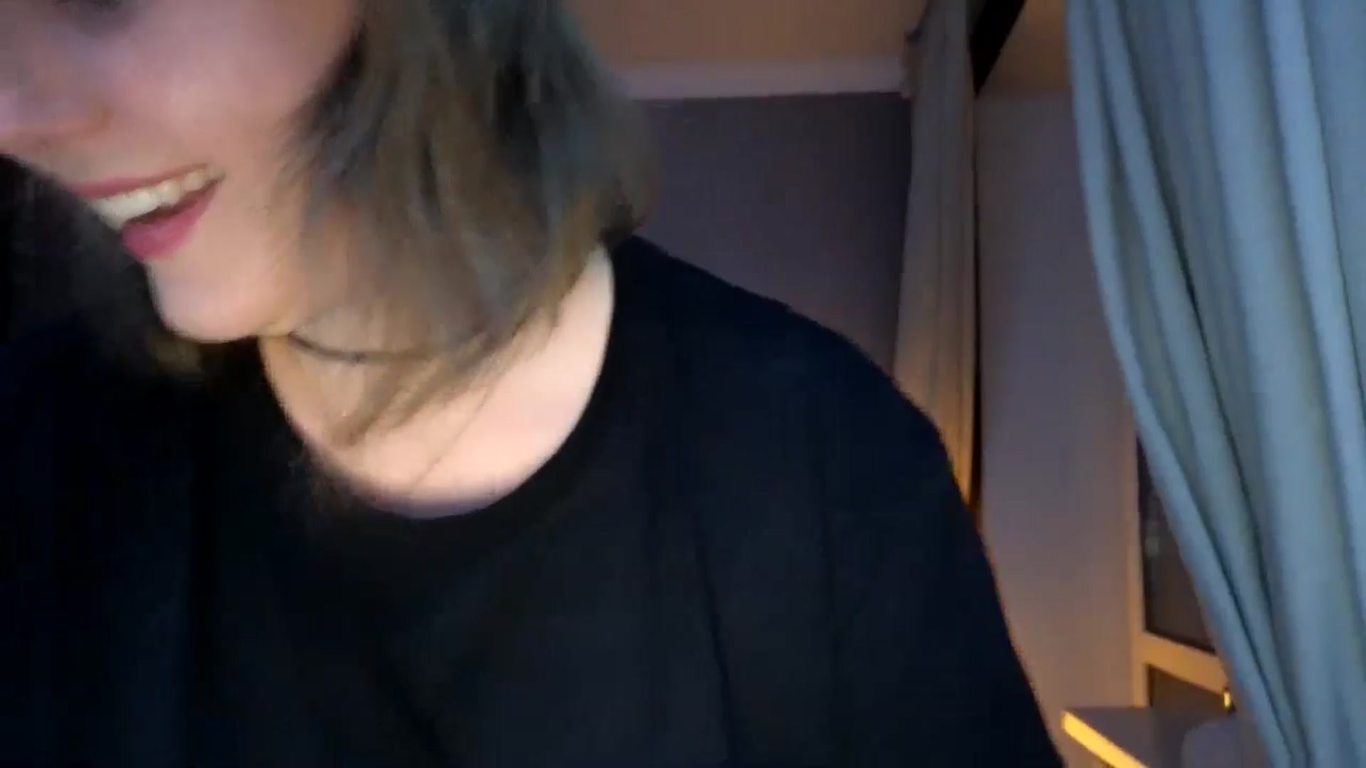 Gallery image thumbnail from YoungDunst's myfreecams stream on, 02/03/2026, 17:10 image 16 of 20