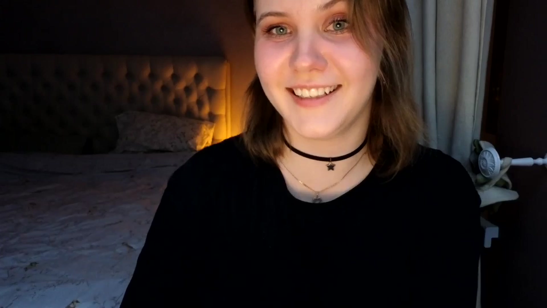 Gallery image thumbnail from YoungDunst's myfreecams stream on, 02/03/2026, 17:10 image 9 of 20