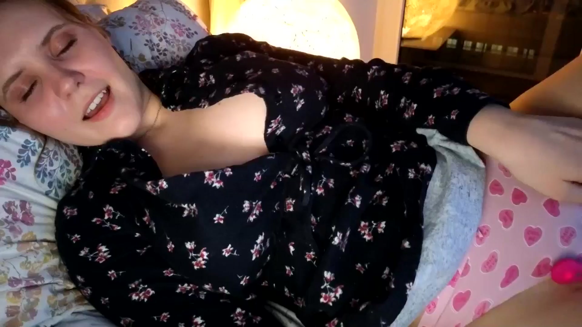 Gallery image thumbnail from YoungDunst's myfreecams stream on, 02/06/2026, 17:09 image 12 of 20