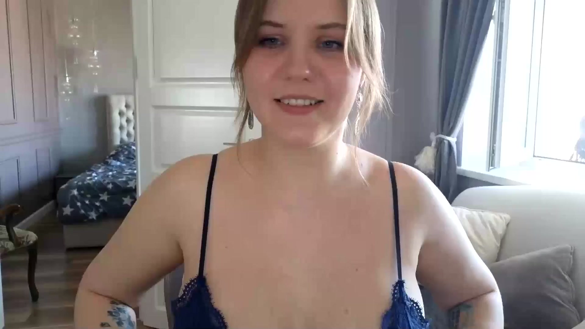 Gallery image thumbnail from YoungDunst's myfreecams stream on, 03/18/2026, 07:32 image 13 of 20