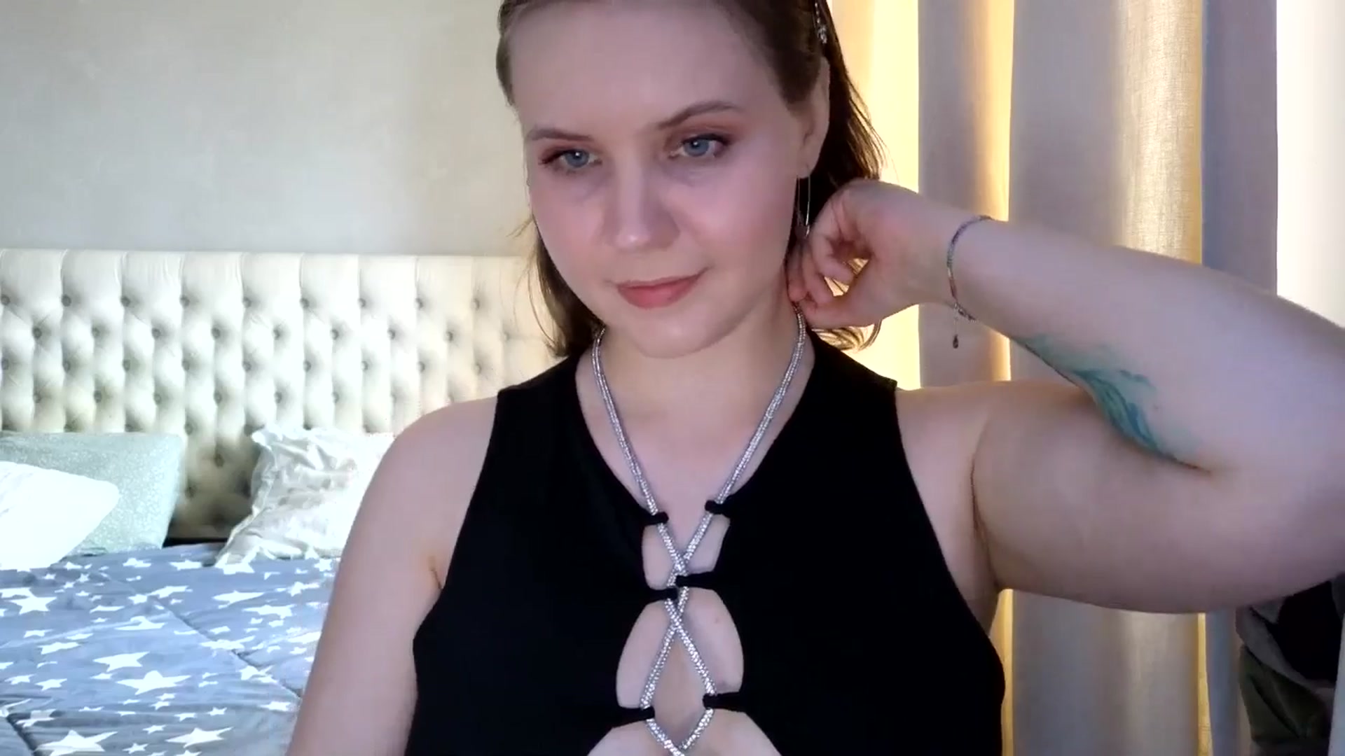 Gallery image thumbnail from YoungDunst's myfreecams stream on, 04/21/2026, 13:56 image 4 of 20