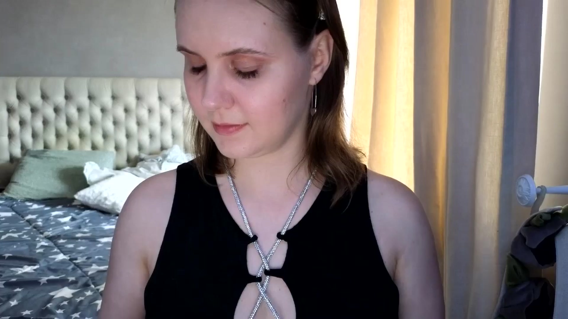 Gallery image thumbnail from YoungDunst's myfreecams stream on, 04/21/2026, 14:44 image 5 of 20