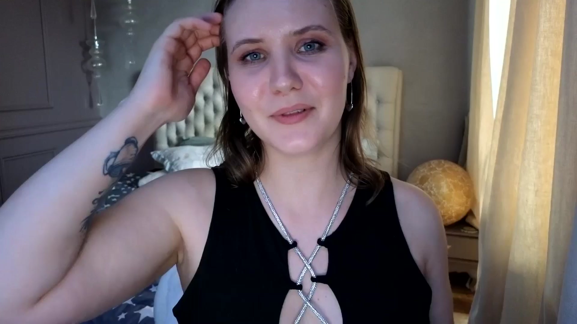 Gallery image thumbnail from YoungDunst's myfreecams stream on, 04/21/2026, 16:30 image 6 of 20