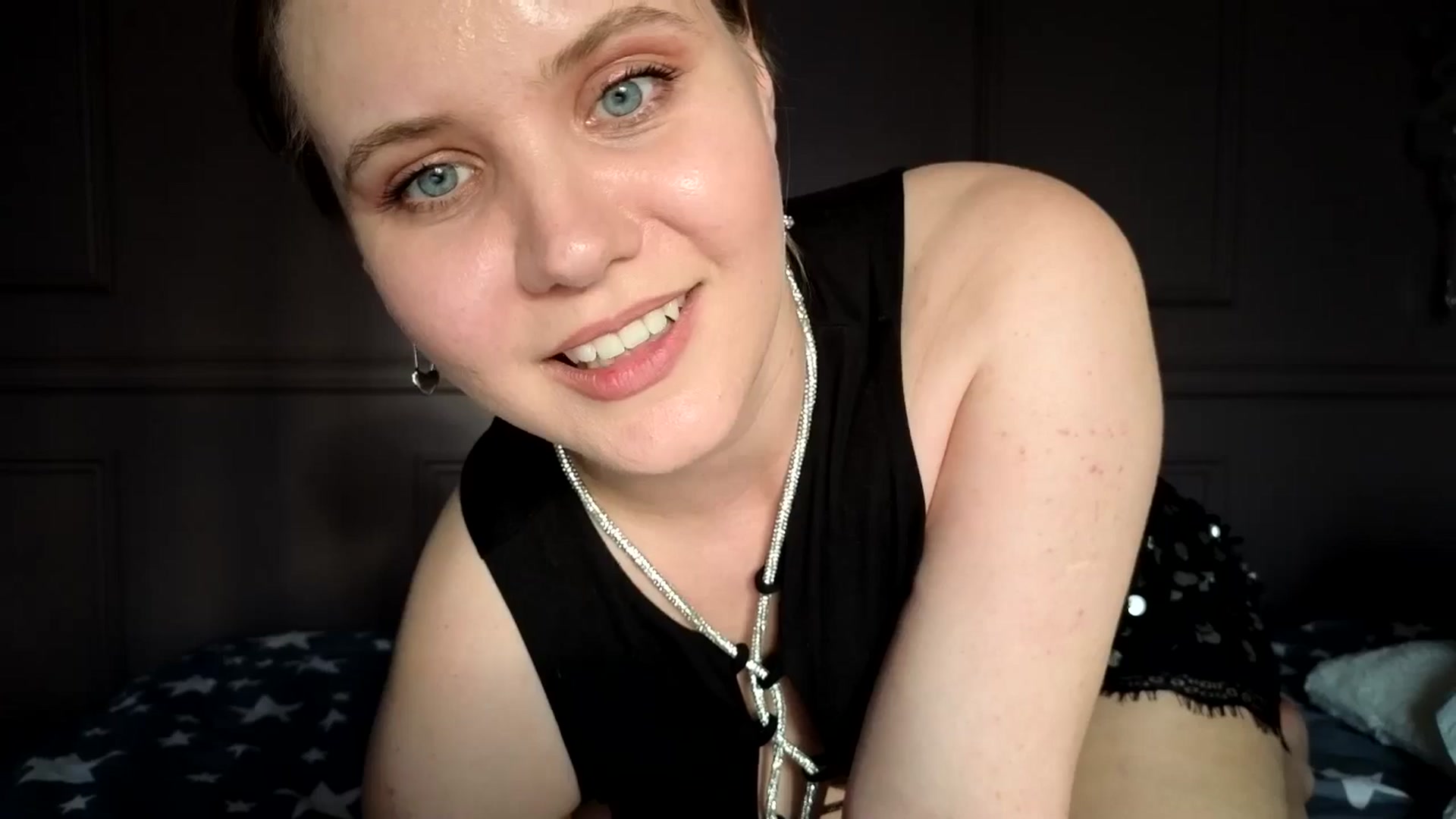 Gallery image thumbnail from YoungDunst's myfreecams stream on, 04/21/2026, 16:30 image 17 of 20
