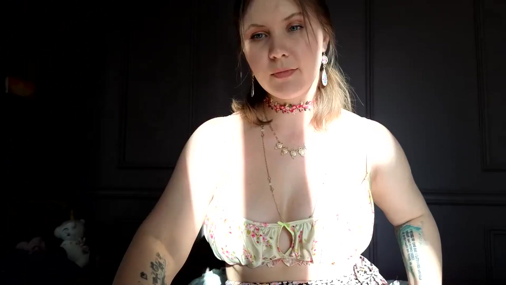Gallery image thumbnail from YoungDunst's myfreecams stream on, 04/29/2026, 16:03 image 14 of 20
