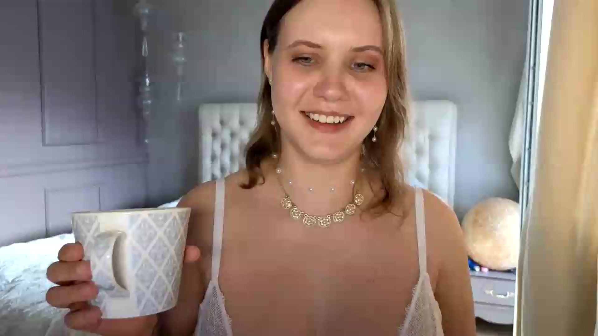 Gallery image thumbnail from YoungDunst's myfreecams stream on, 05/12/2026, 16:01 image 19 of 20