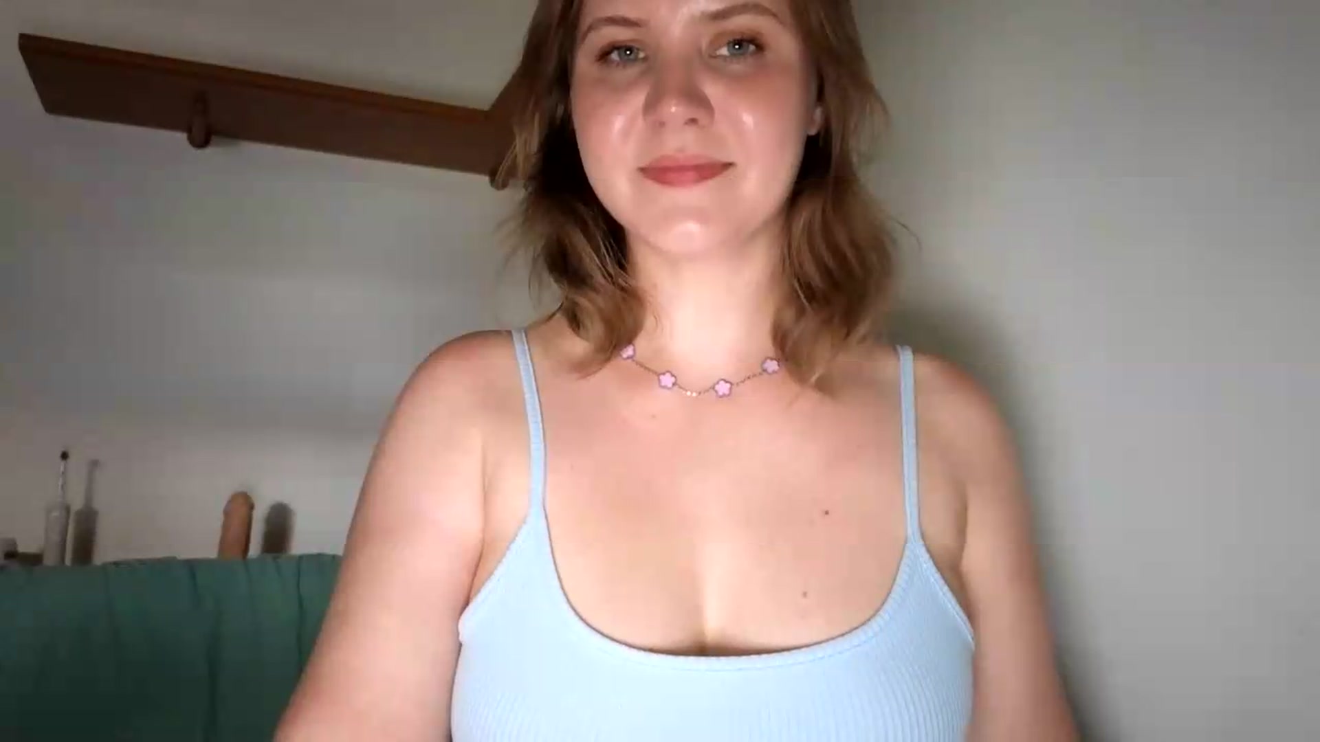 Gallery image thumbnail from YoungDunst's myfreecams stream on, 05/31/2026, 13:32 image 12 of 20