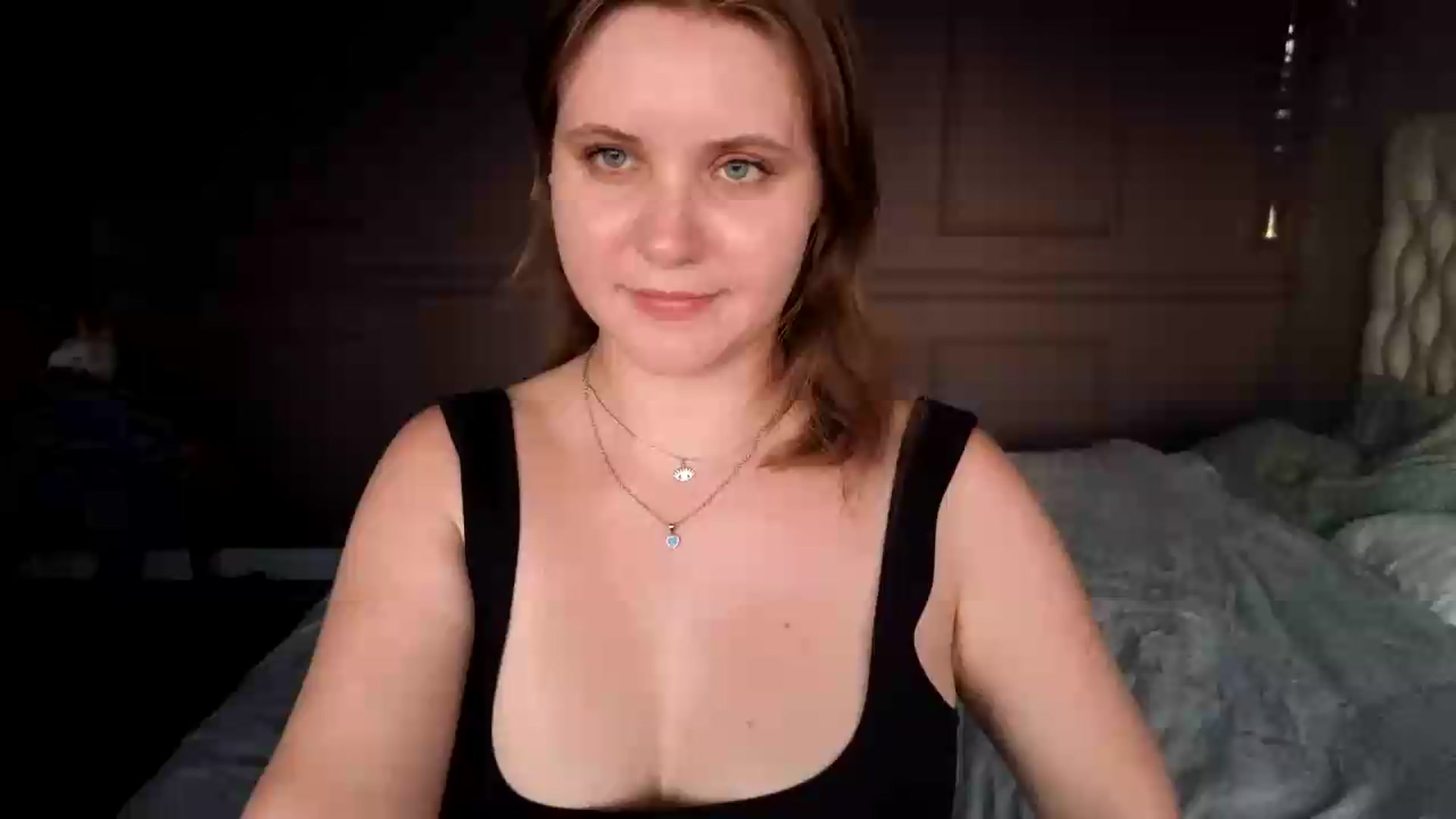 Gallery image thumbnail from YoungDunst's myfreecams stream on, 06/10/2026, 18:03 image 15 of 20