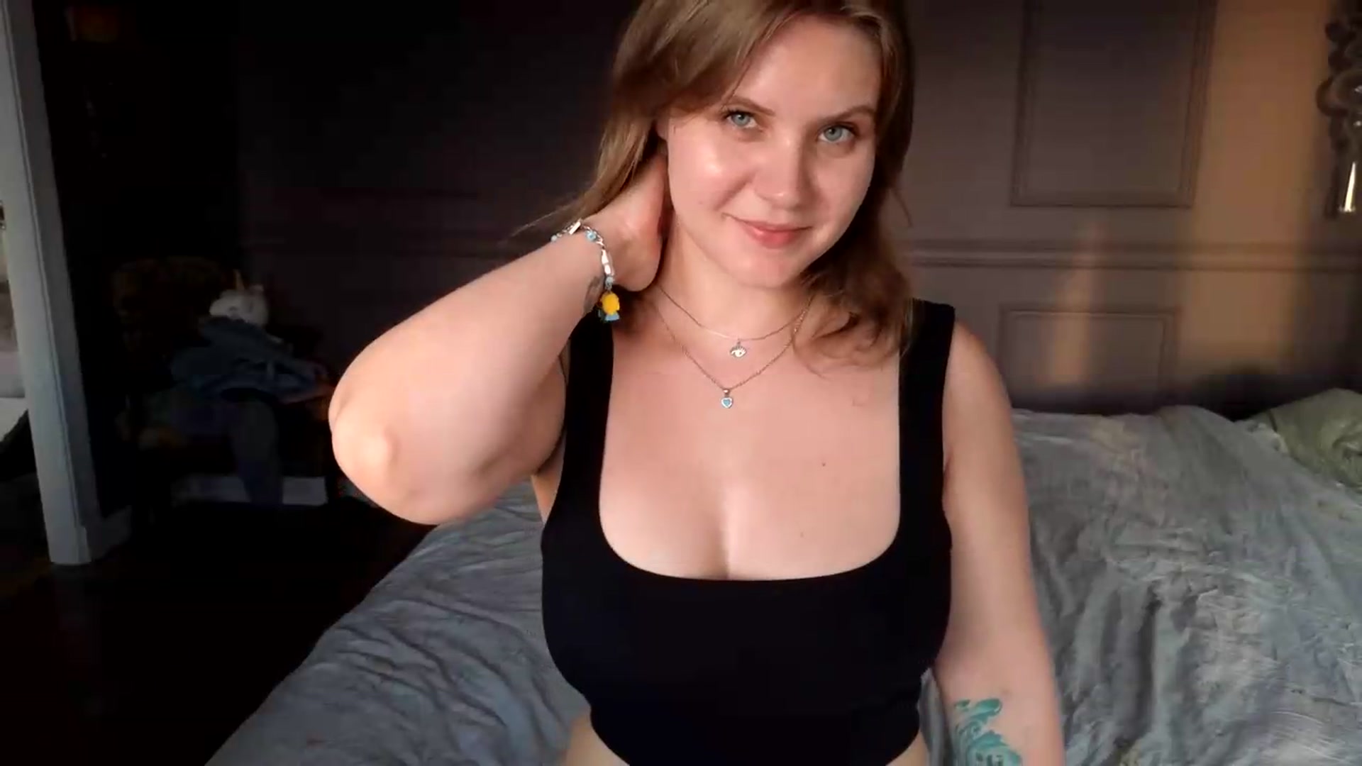 Gallery image thumbnail from YoungDunst's myfreecams stream on, 06/10/2026, 18:03 image 7 of 20