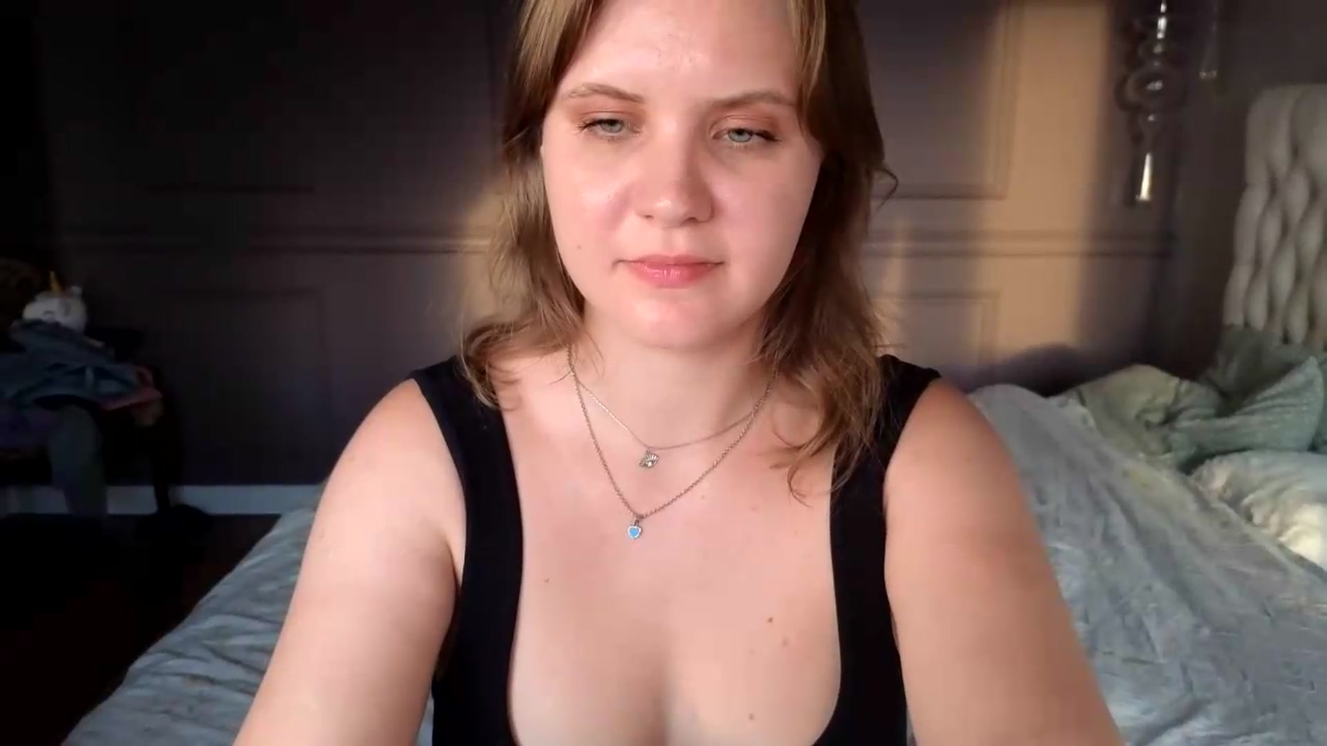 Gallery image thumbnail from YoungDunst's myfreecams stream on, 06/10/2026, 18:03 image 4 of 20
