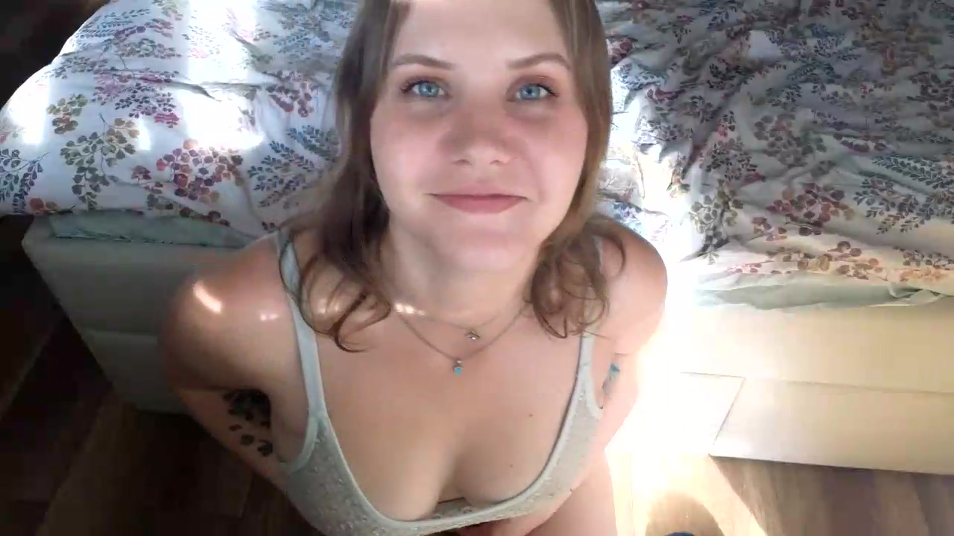 Gallery image thumbnail from YoungDunst's myfreecams stream on, 06/22/2026, 16:08 image 6 of 20