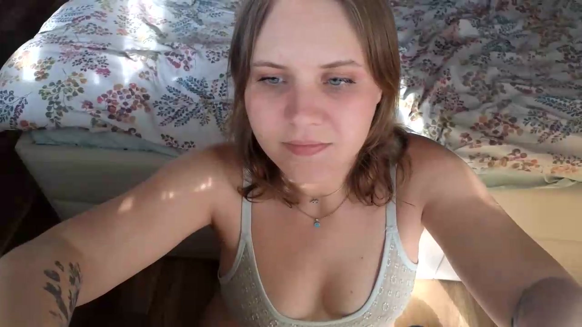 Gallery image thumbnail from YoungDunst's myfreecams stream on, 06/22/2026, 16:08 image 10 of 20