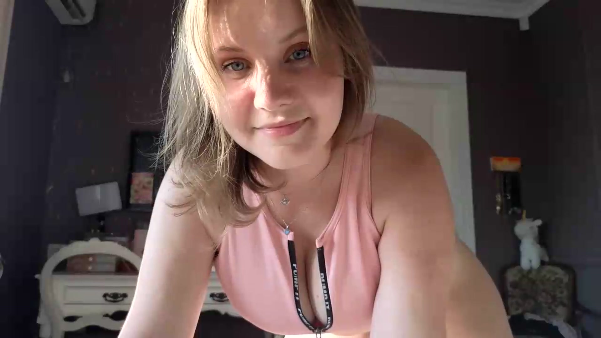 Gallery image thumbnail from YoungDunst's myfreecams stream on, 06/23/2026, 16:51 image 14 of 20