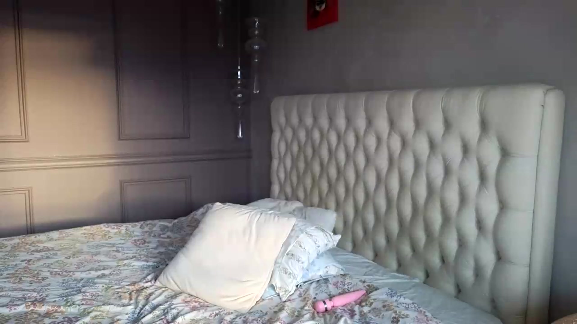 Gallery image thumbnail from YoungDunst's myfreecams stream on, 08/18/2026, 17:16 image 3 of 20