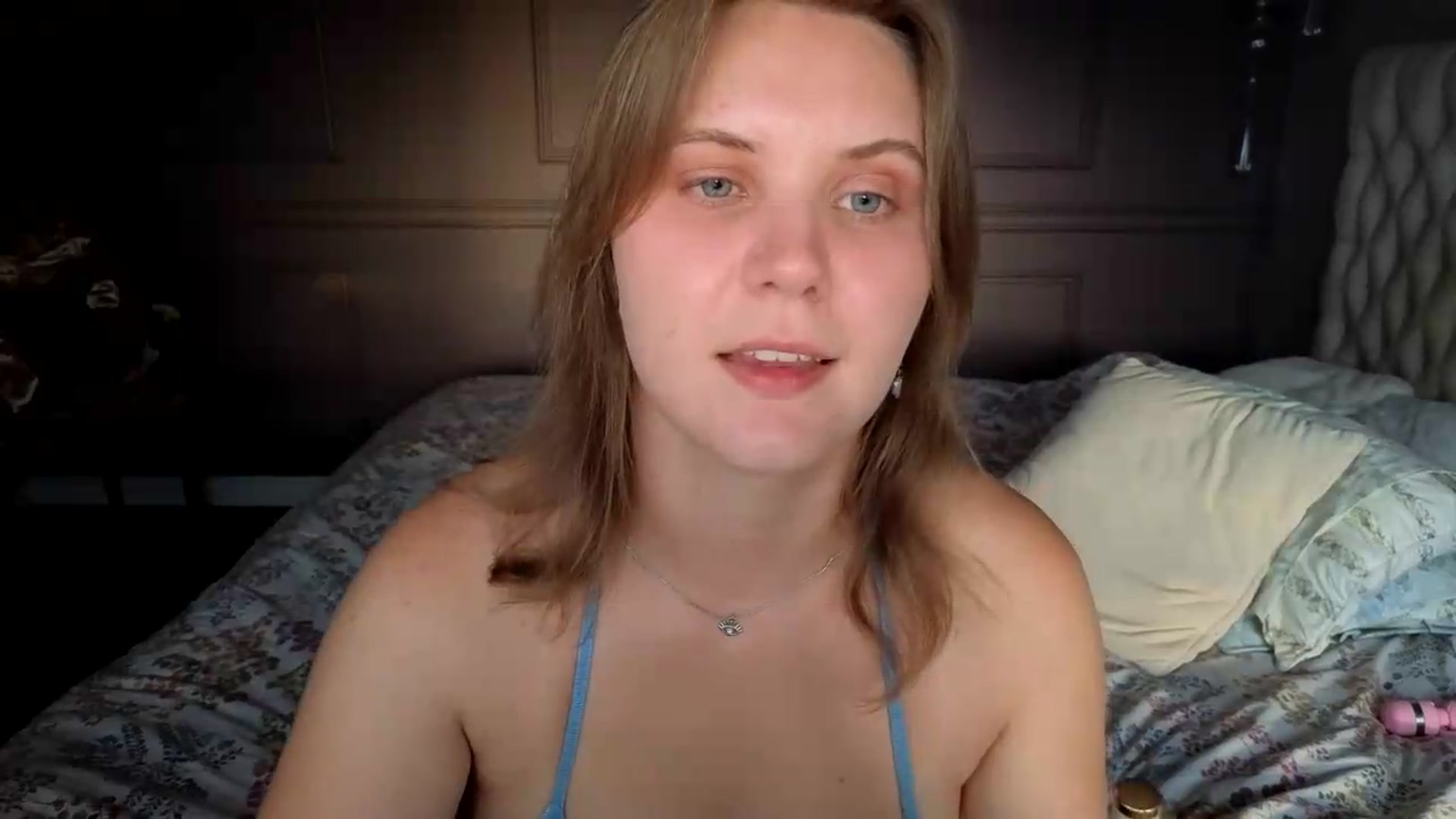 Gallery image thumbnail from YoungDunst's myfreecams stream on, 08/18/2026, 17:16 image 8 of 20