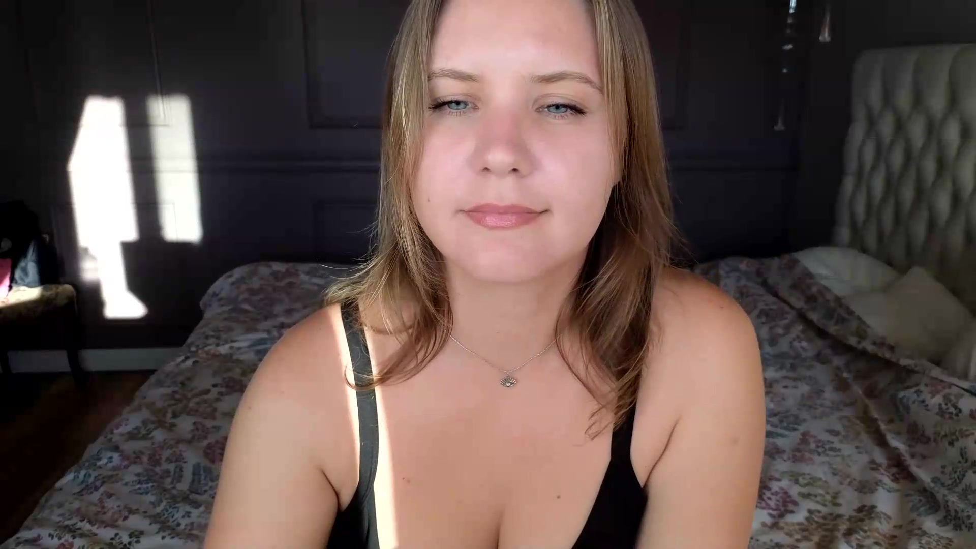 Gallery image thumbnail from YoungDunst's myfreecams stream on, 08/24/2026, 16:12 image 16 of 20