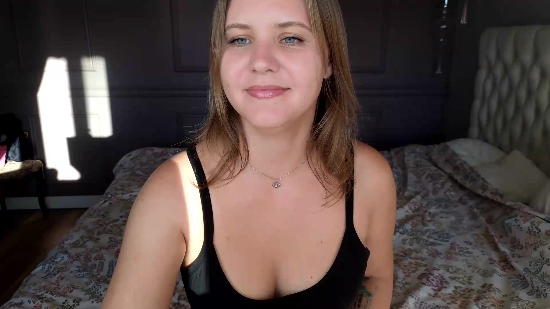 Gallery image thumbnail from YoungDunst's myfreecams stream on, 08/24/2026, 16:12 image 15 of 20