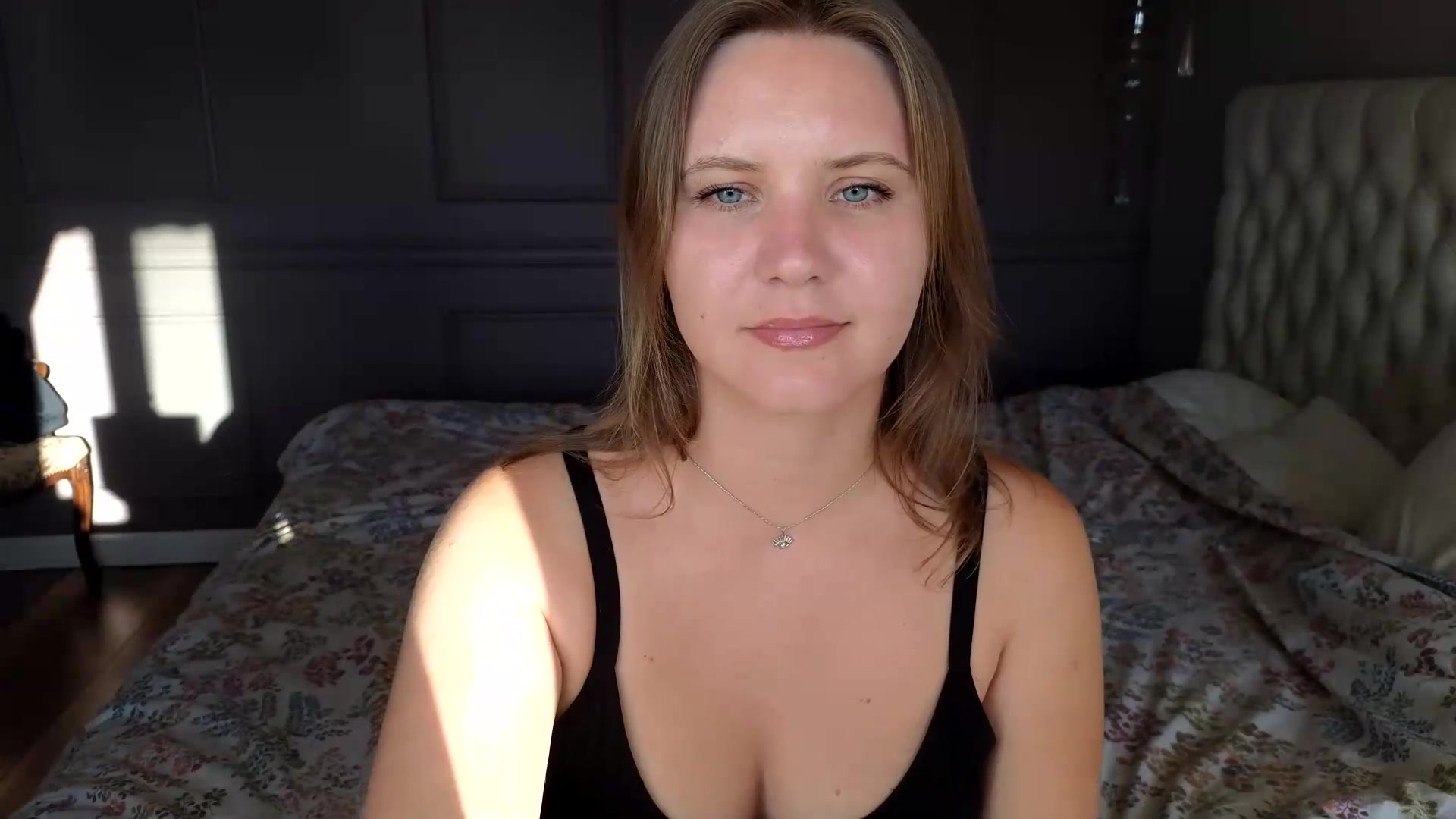 Gallery image thumbnail from YoungDunst's myfreecams stream on, 08/24/2026, 16:12 image 5 of 20
