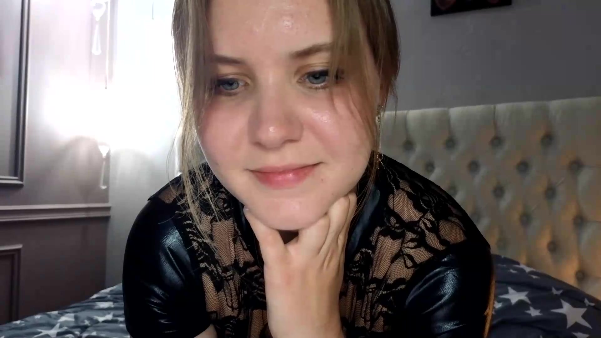 Gallery image thumbnail from YoungDunst's myfreecams stream on, 08/31/2026, 18:03 image 12 of 20