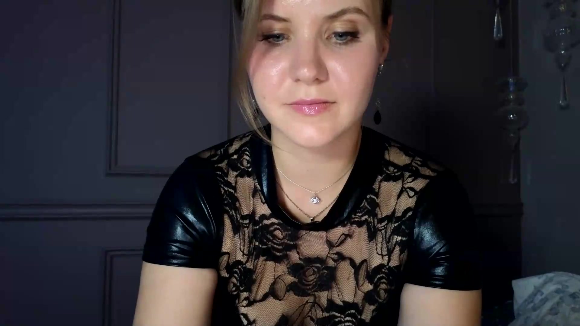 Gallery image thumbnail from YoungDunst's myfreecams stream on, 09/01/2026, 19:02 image 13 of 20