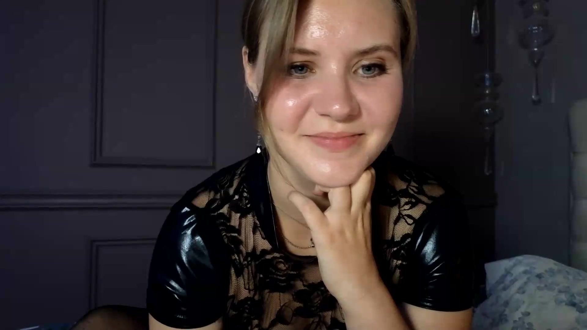 Gallery image thumbnail from YoungDunst's myfreecams stream on, 09/01/2026, 19:02 image 4 of 20