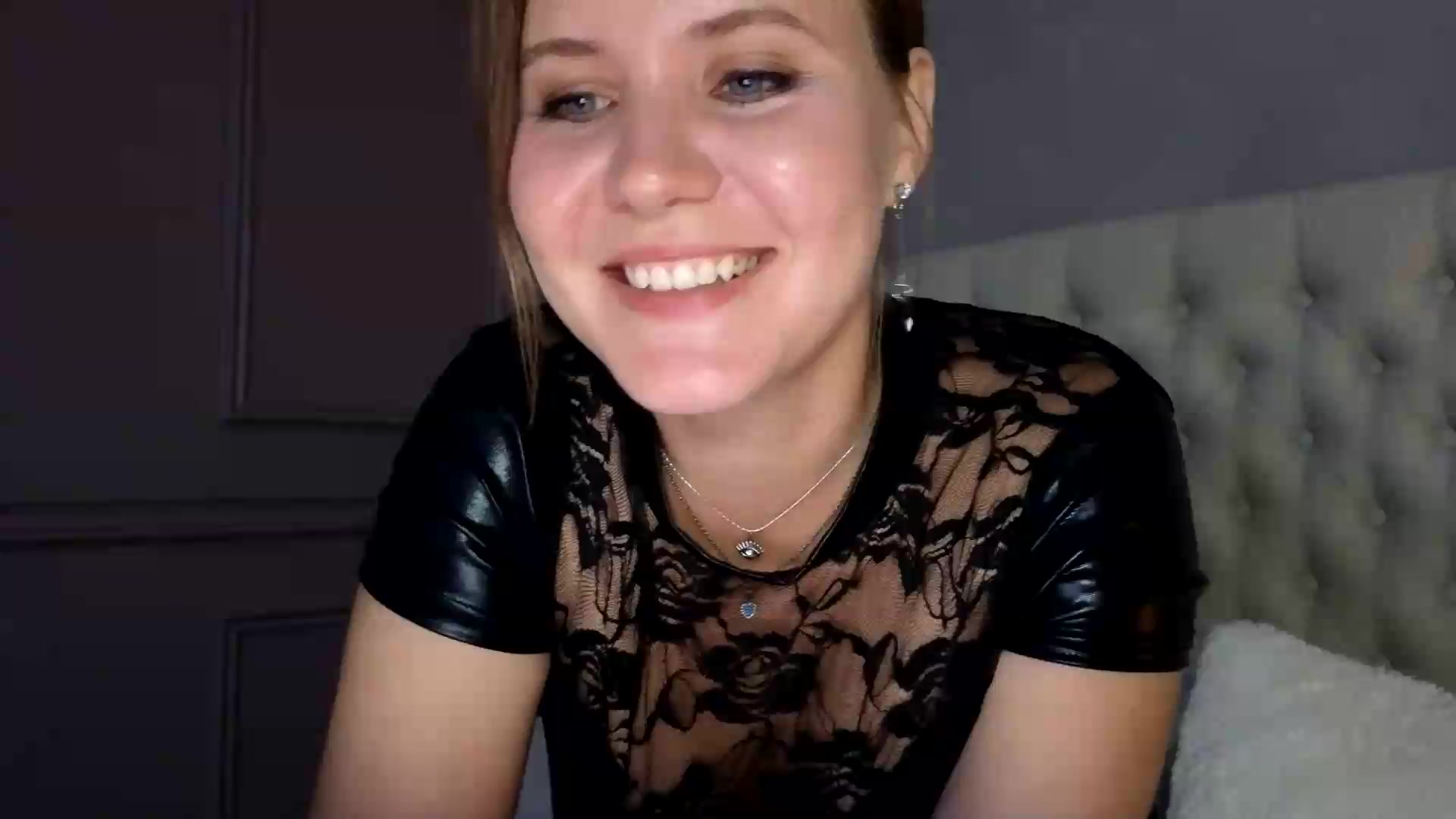 Gallery image thumbnail from YoungDunst's myfreecams stream on, 09/01/2026, 22:02 image 17 of 20