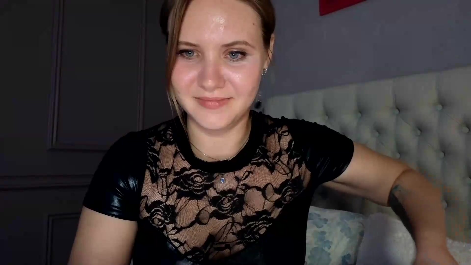 Gallery image thumbnail from YoungDunst's myfreecams stream on, 09/01/2026, 22:02 image 18 of 20