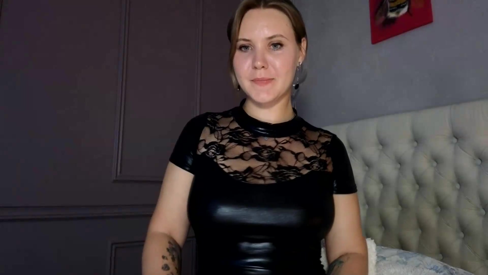 Gallery image thumbnail from YoungDunst's myfreecams stream on, 09/01/2026, 22:02 image 6 of 20