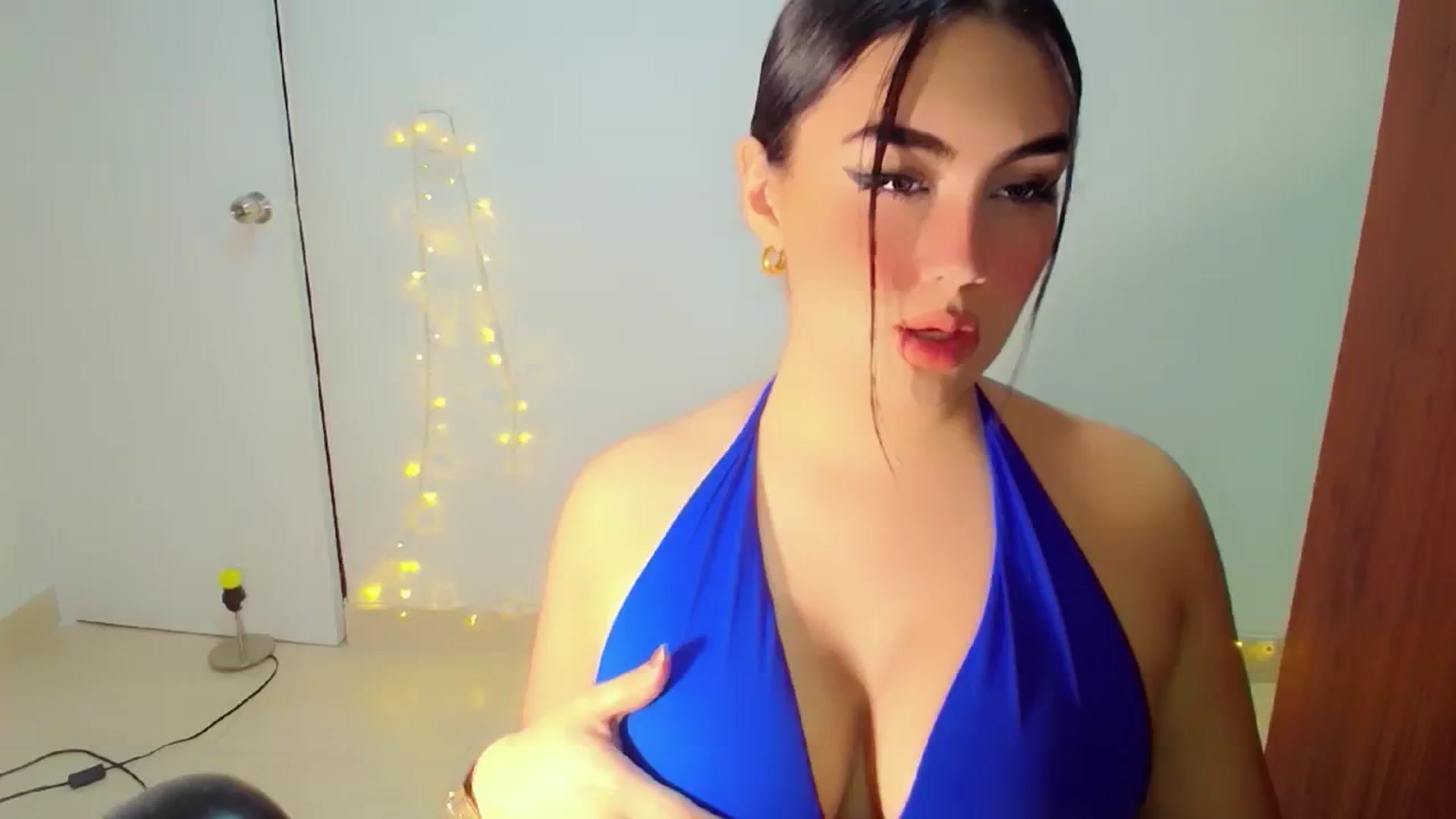 Gallery image thumbnail from YoungGirl's myfreecams stream on, 02/01/2024, 08:24 image 3 of 20