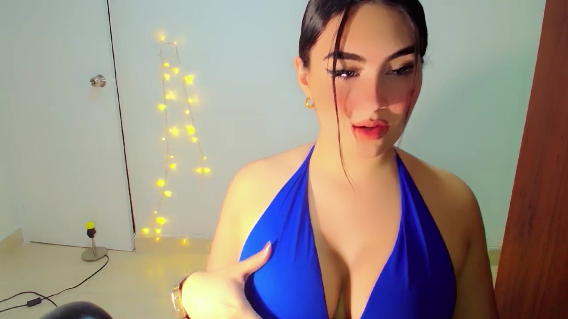 Gallery image thumbnail from YoungGirl's myfreecams stream on, 02/01/2024, 08:24 image 9 of 20