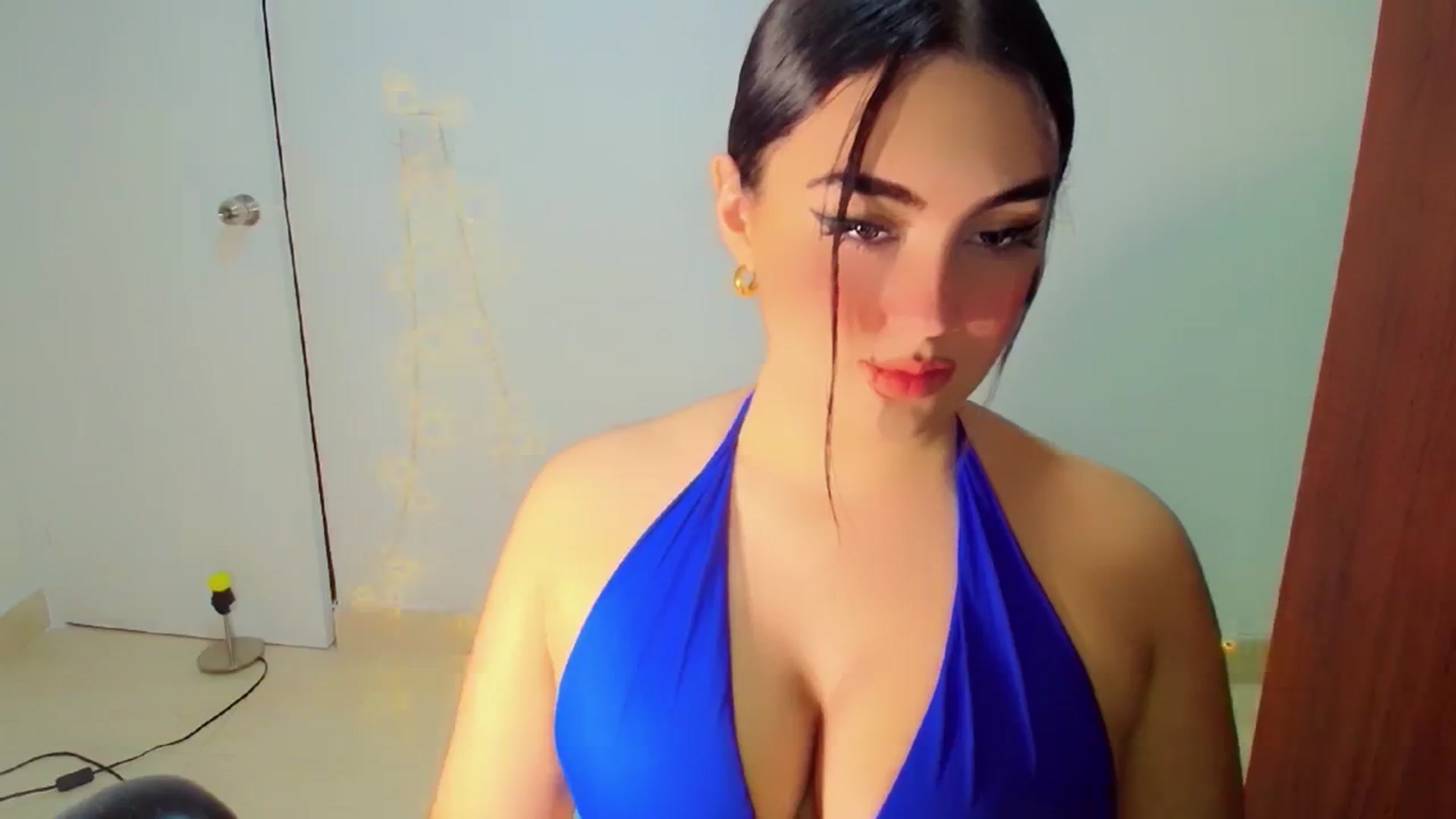 Gallery image thumbnail from YoungGirl's myfreecams stream on, 02/01/2024, 08:24 image 13 of 20