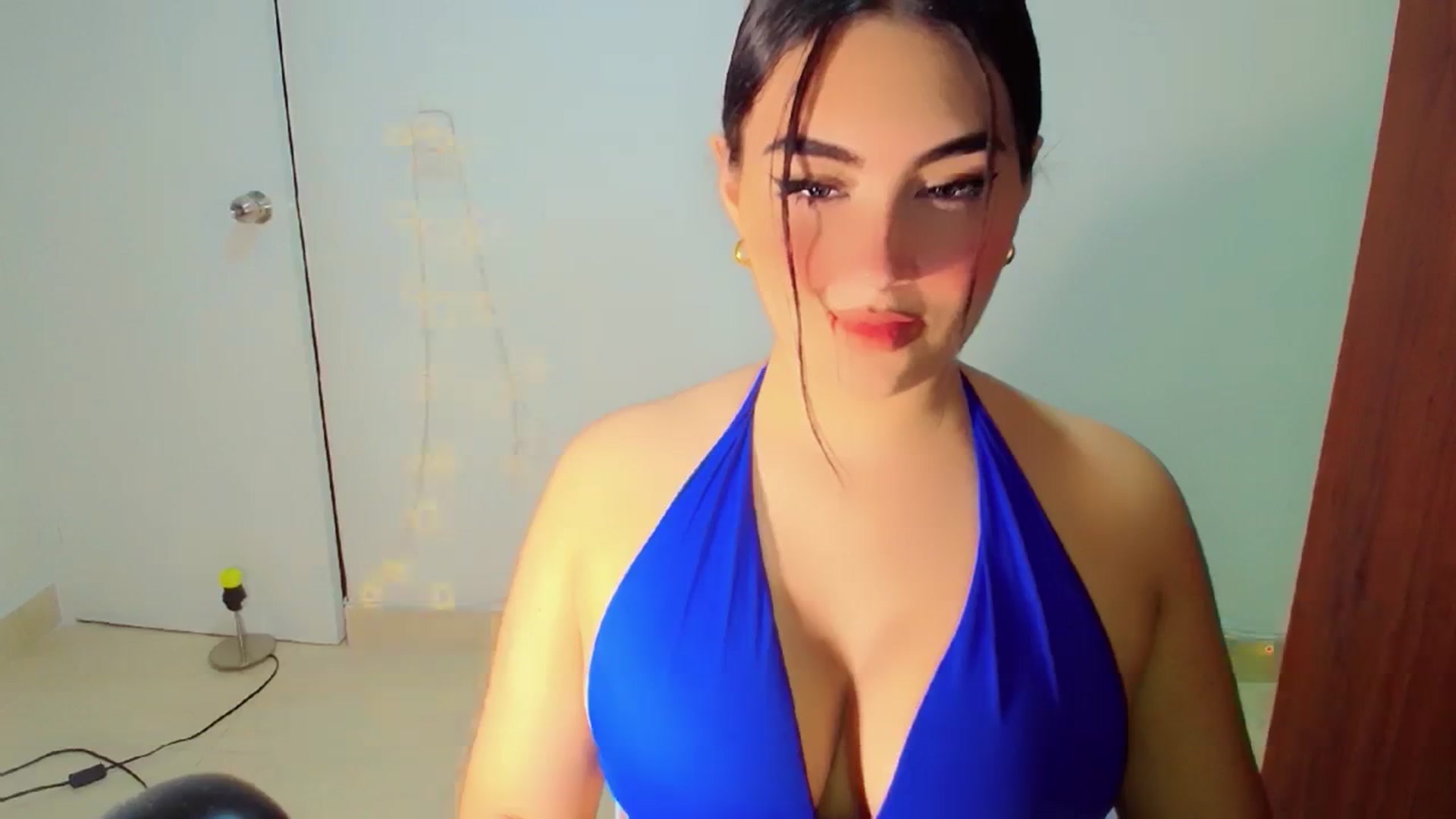 Gallery image thumbnail from YoungGirl's myfreecams stream on, 02/01/2024, 08:24 image 6 of 20