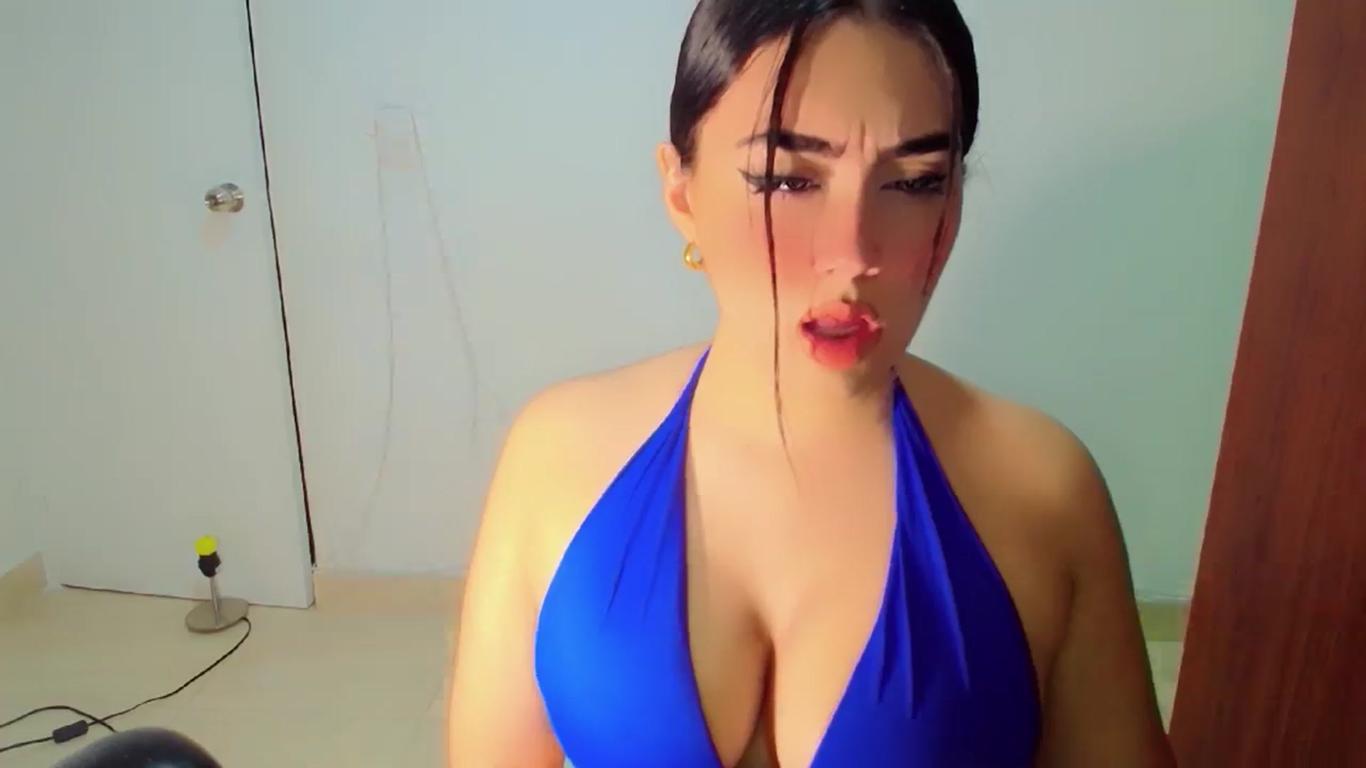 Gallery image thumbnail from YoungGirl's myfreecams stream on, 02/01/2024, 08:24 image 15 of 20